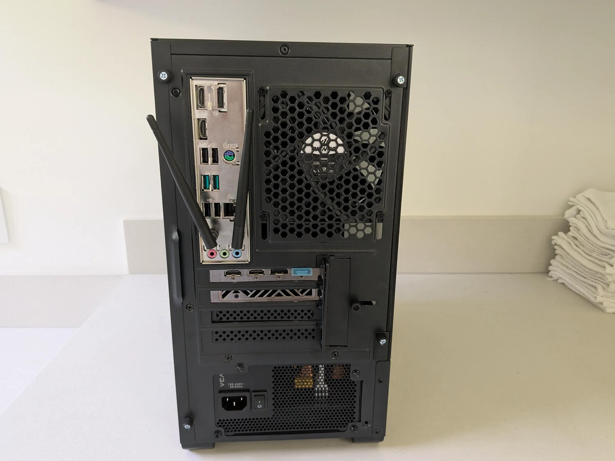 Walnut Wood RX 9070 PC - Intel Core i5 13th Gen, AMD Radeon RX 9070, 32 GB RAM, 4 TB SSD