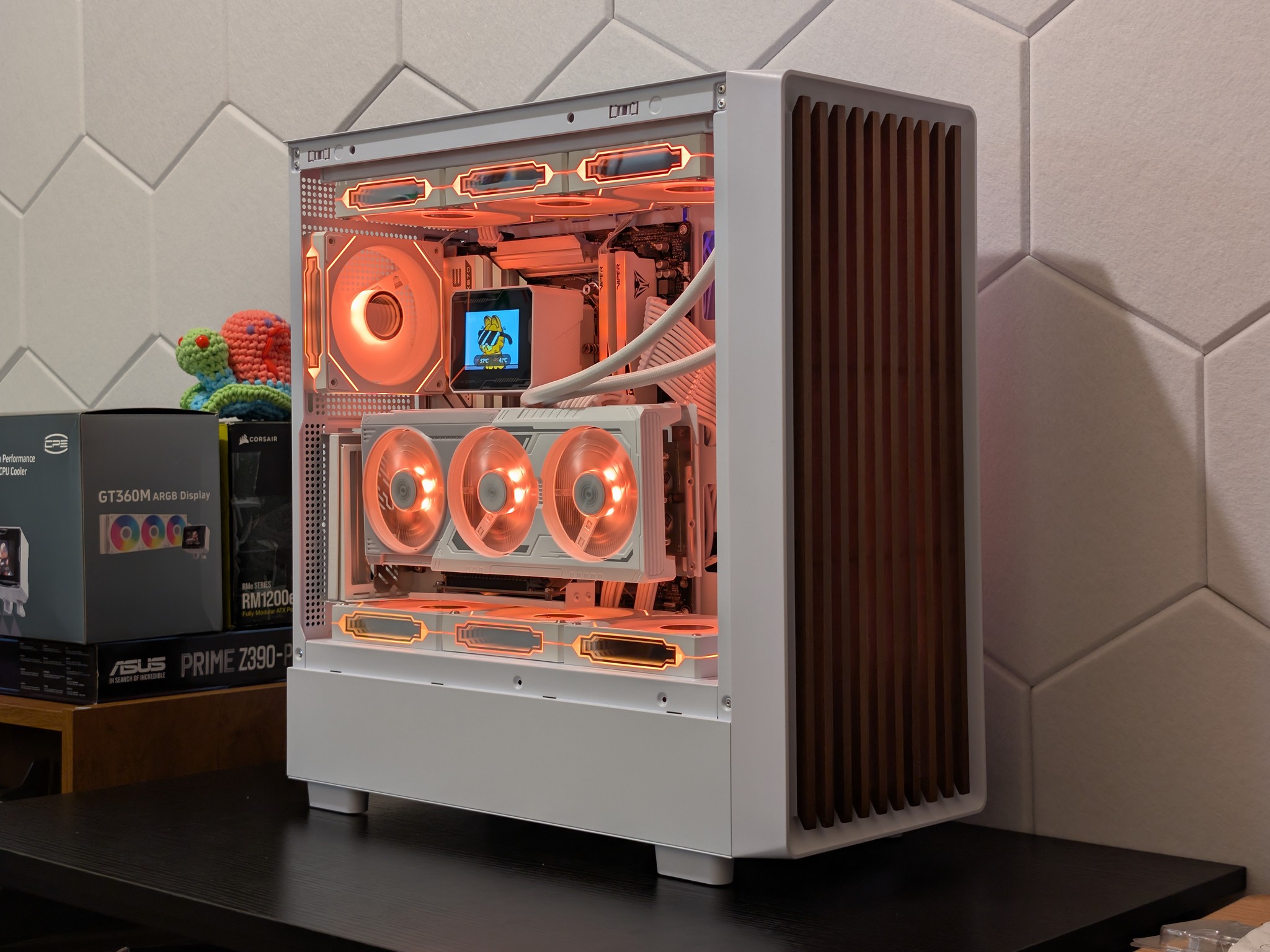 🐻‍❄️🪵4K Gaming Beast | RX 9070XT | Ryzen 7 7800X3D | 2TB SSD | 32GB RAM | WiFi 6 & BT🪵🐻‍❄️