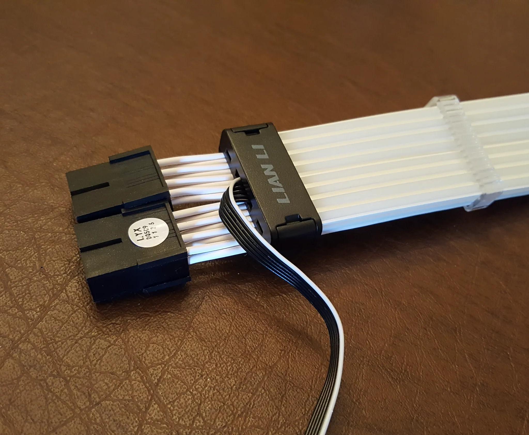 12VHPWR (12+4 pin) ARGB Strimmer cable + HYTE Y60 LCD DISPLAY 12.6in BRAND NEW + Lian Li Strimmer