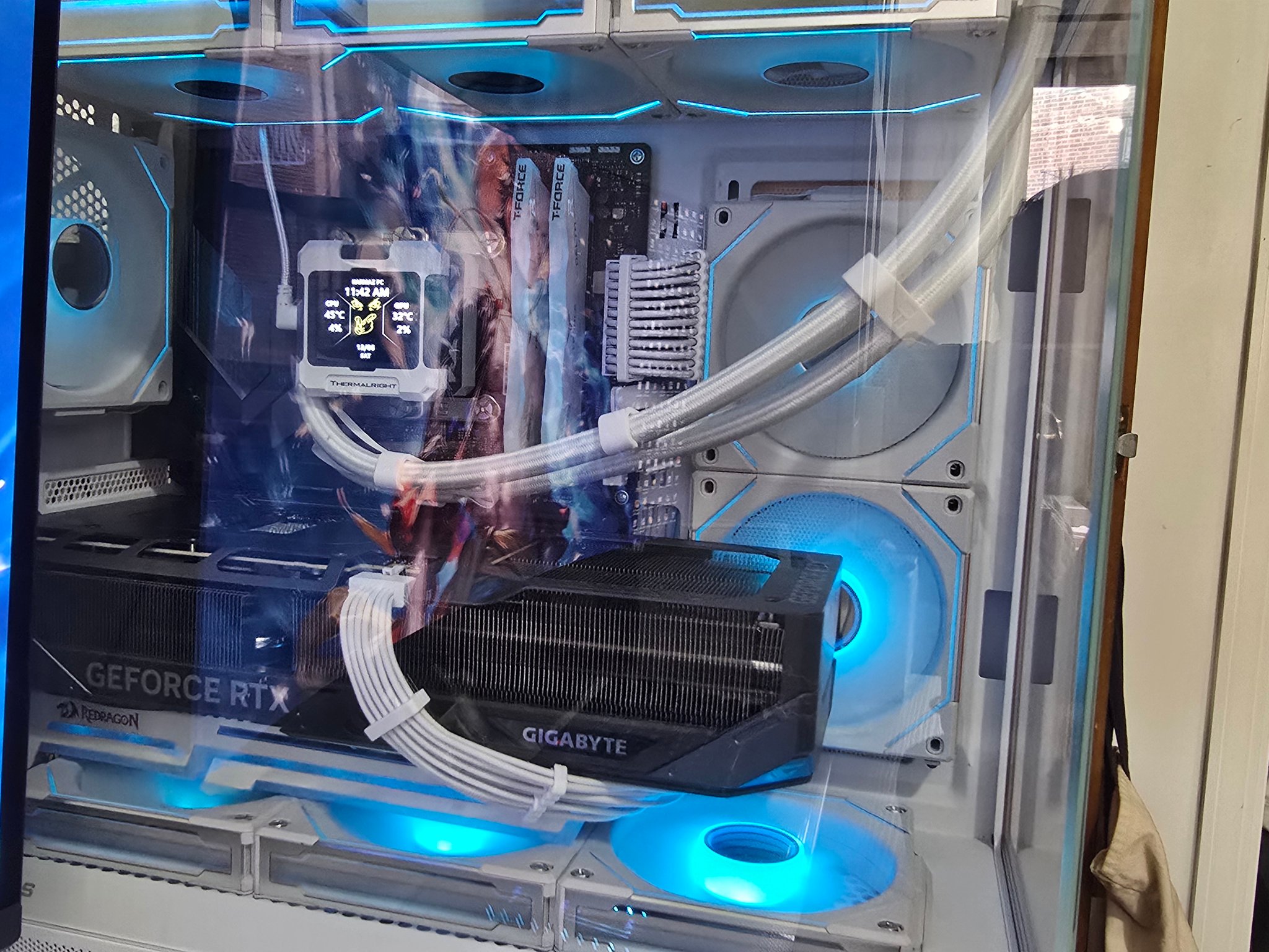 Custom Built white gaming pc