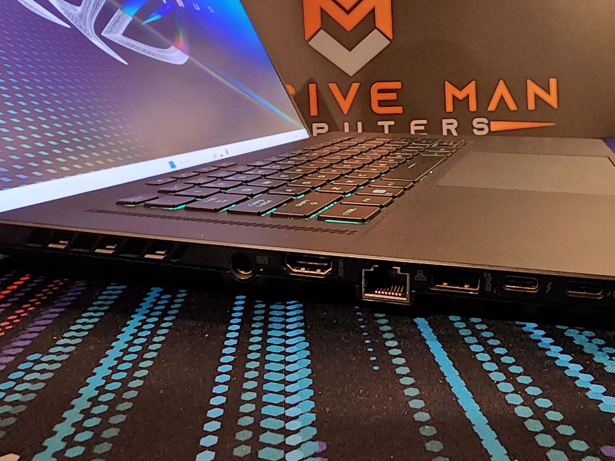 ASUS ROG Zephyrus M16 (2022) - RTX 3080 Ti / i9-12900H Gaming Laptop