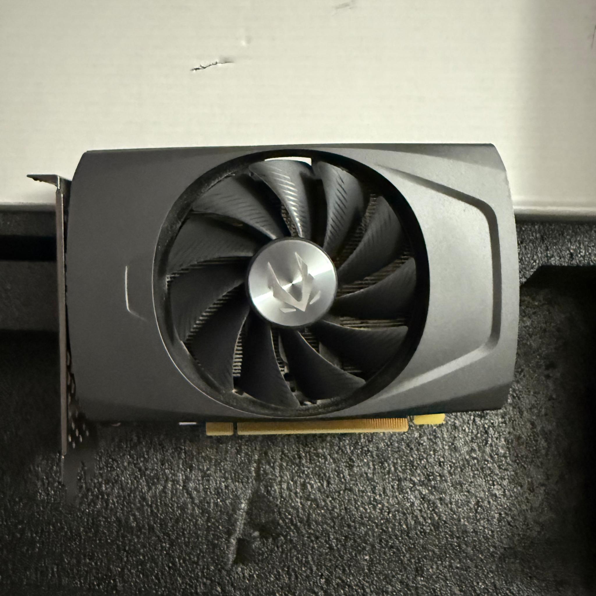 ZOTAC GAMING GeForce RTX 4060