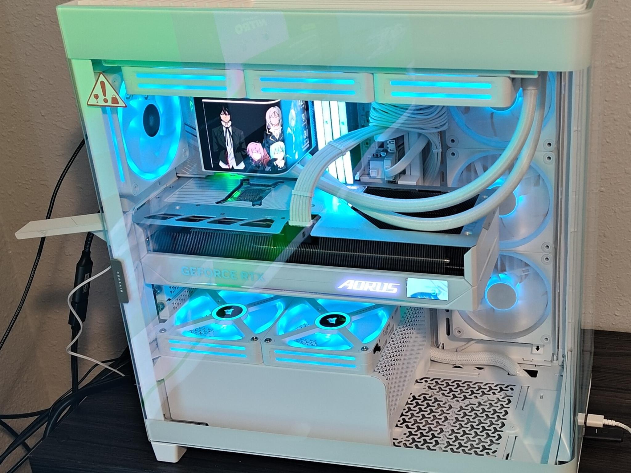 Custom Whiteout PC Build