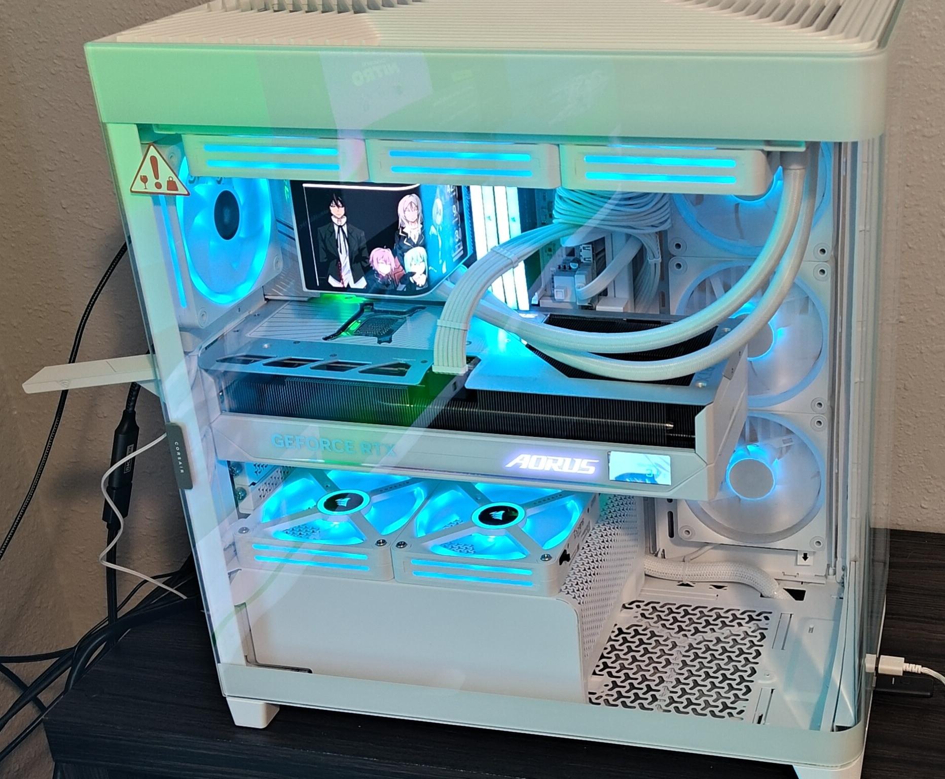 Maxedout Whiteout PC Build
