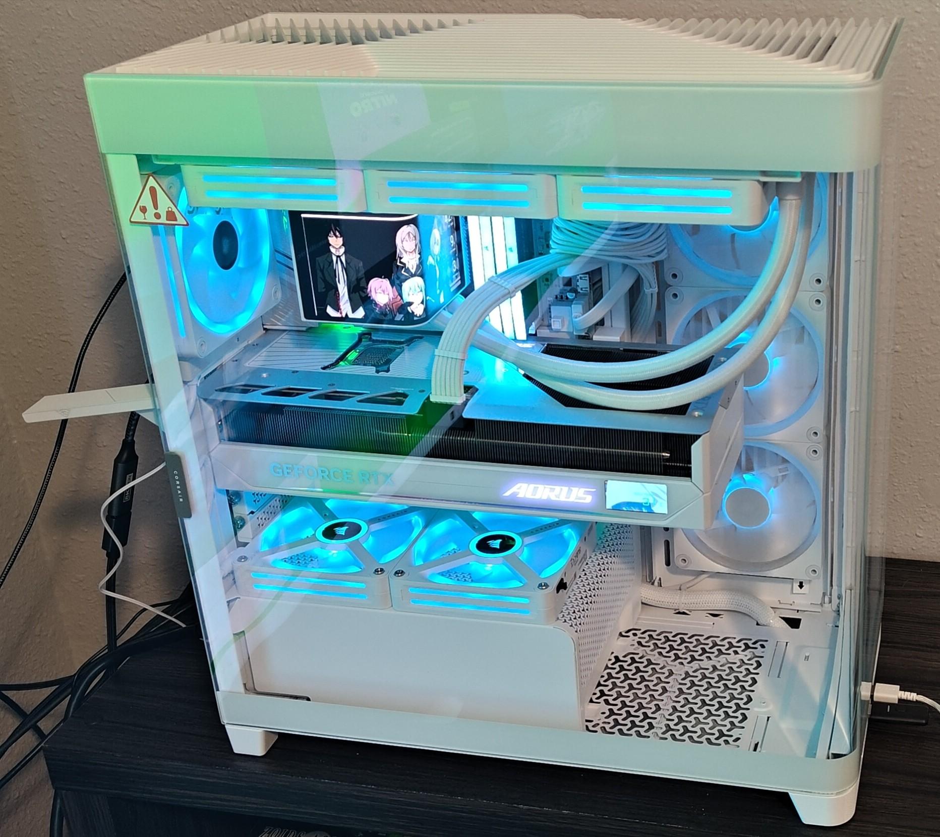 Maxedout Whiteout PC Build