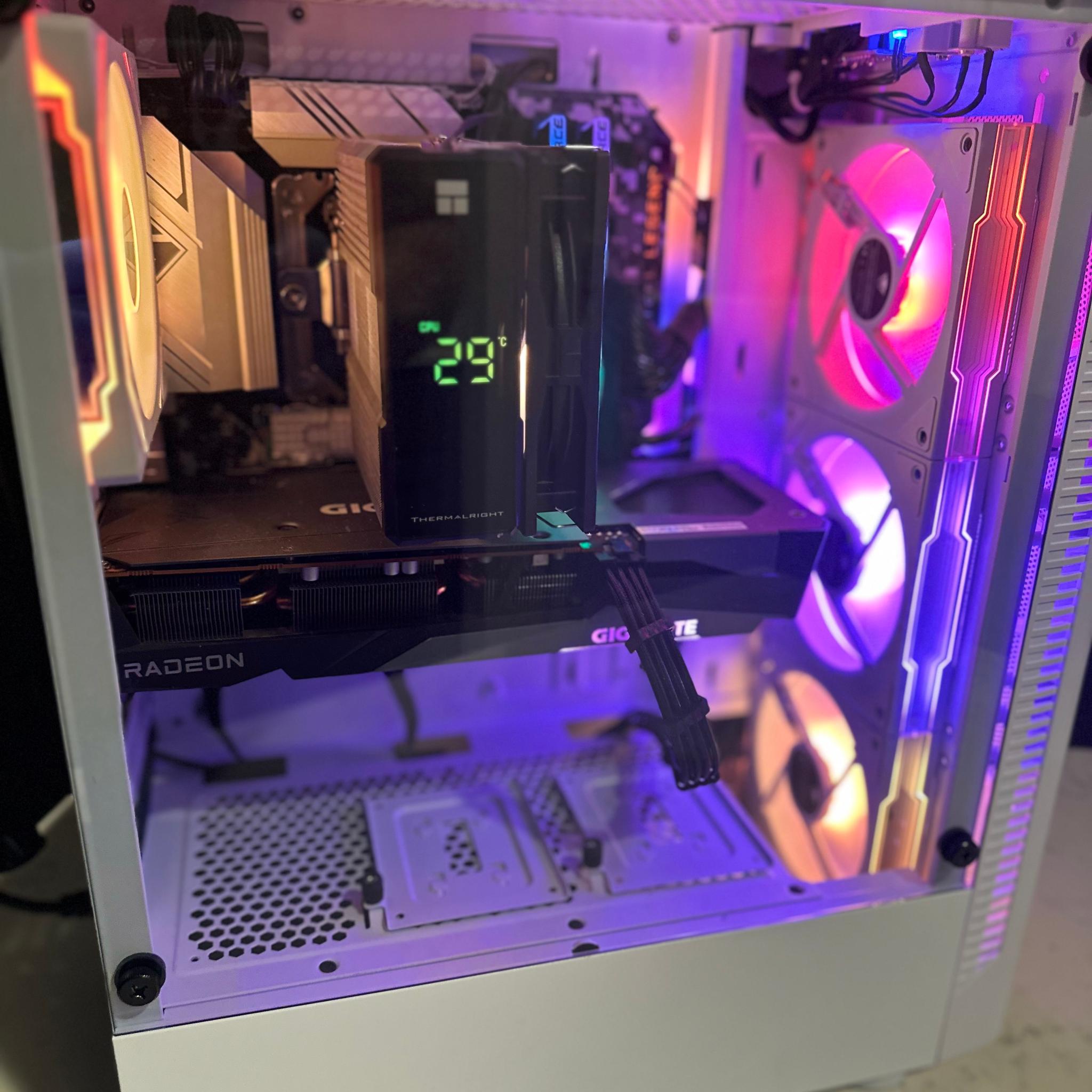 Intel Core i5-10500 - Radeon RX 7600 - Mid Tower Gaming PC White - 512GB M.2, 3TB SATA