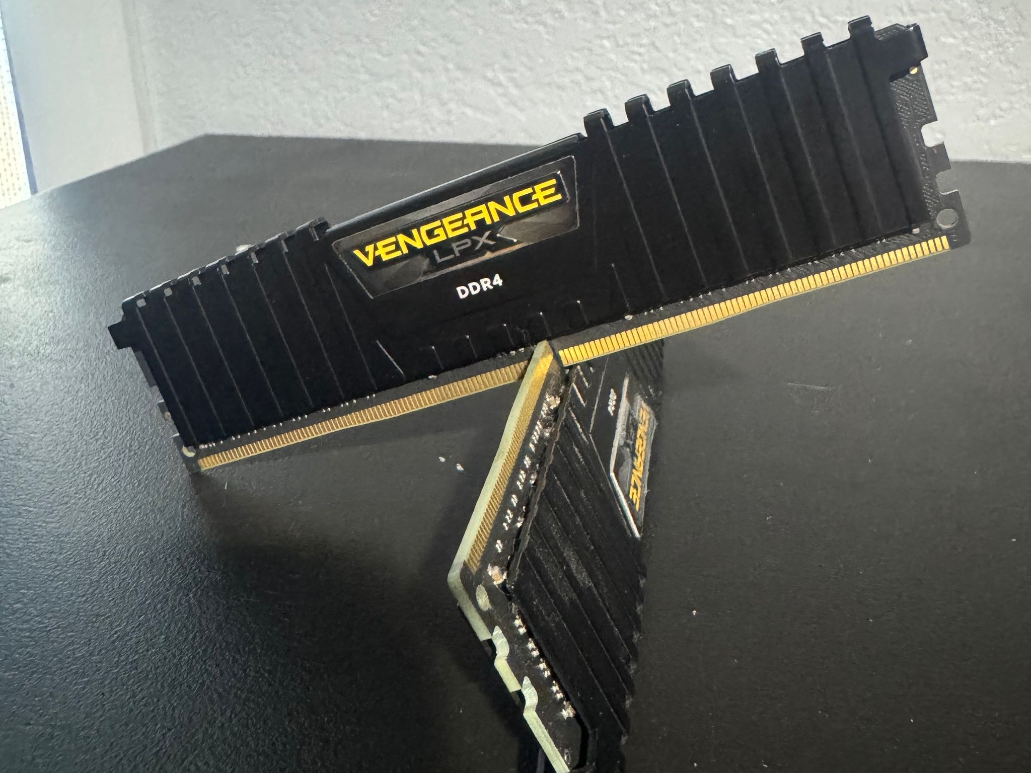 Corsair Vengeance 32GB (2x16GB) DDR4 3600MHz RAM Kit – Tested & Working