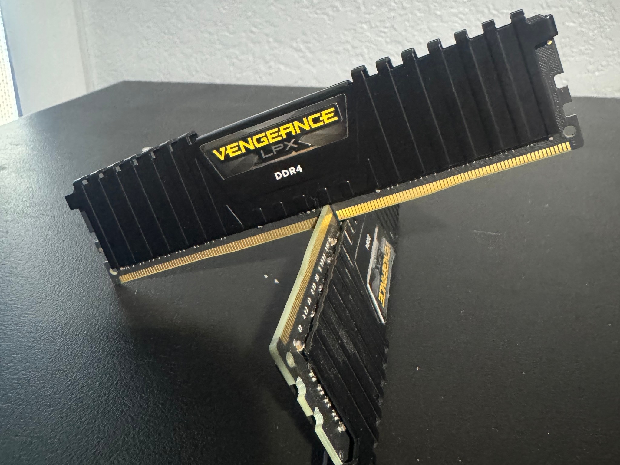 Corsair Vengeance 32GB (2x16GB) DDR4 3600MHz RAM Kit – Tested & Working