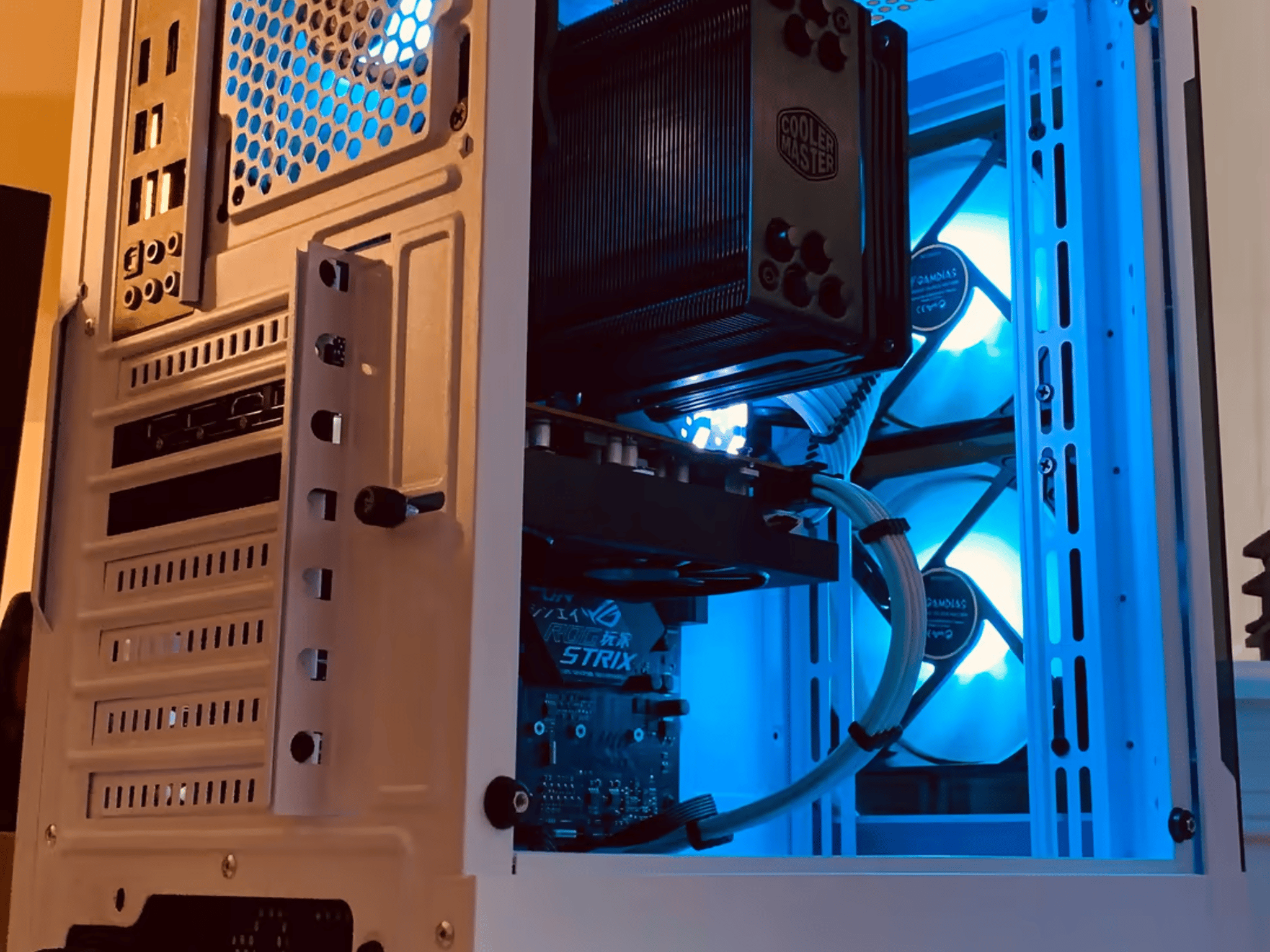 Divine😇/ RX6600xt, R5 3600 1440p Gaming and Streaming PC