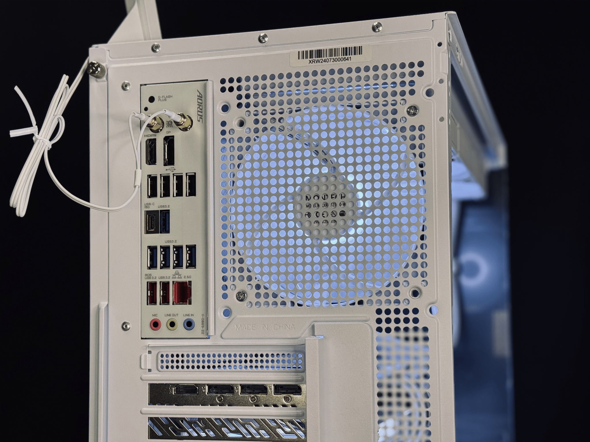 👨‍🚀CryoSpectre : AMD RX 9070XT, Ryzen 7 7700X , 32GB DDR5 RAM, 2TB M.2 SSD