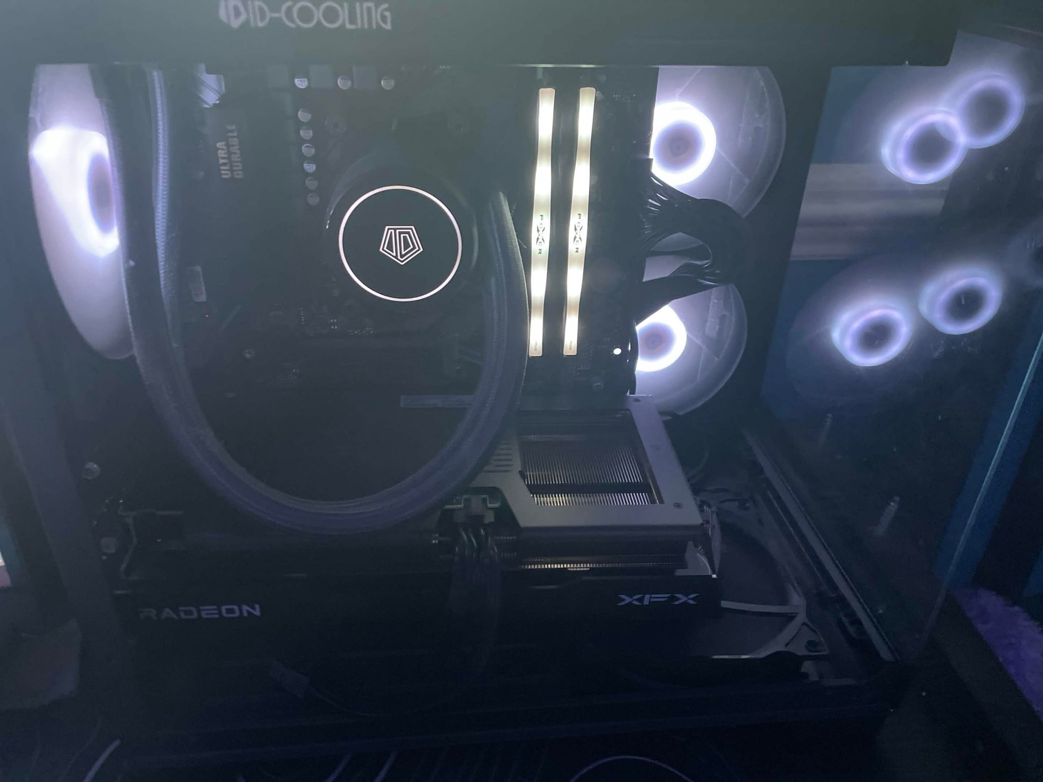 GREAT Midrange Gaming PC! Ryzen 7 5700X3D RADEON RX 9060 XT 8GB