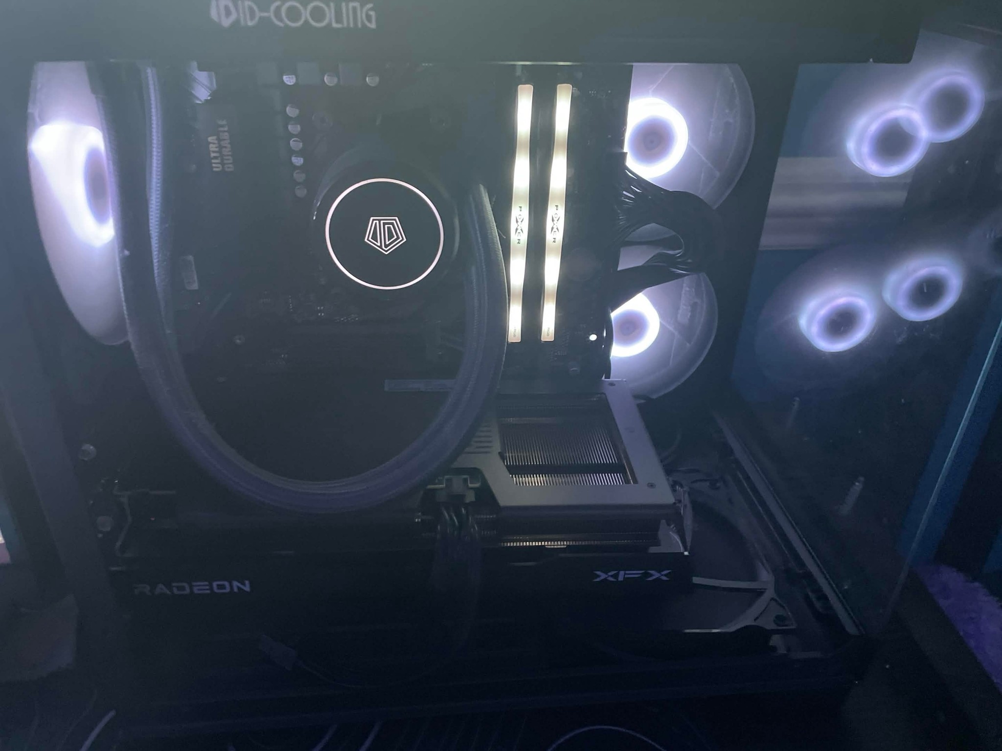 GREAT Midrange Gaming PC! Ryzen 7 5700X3D RADEON RX 9060 XT 8GB