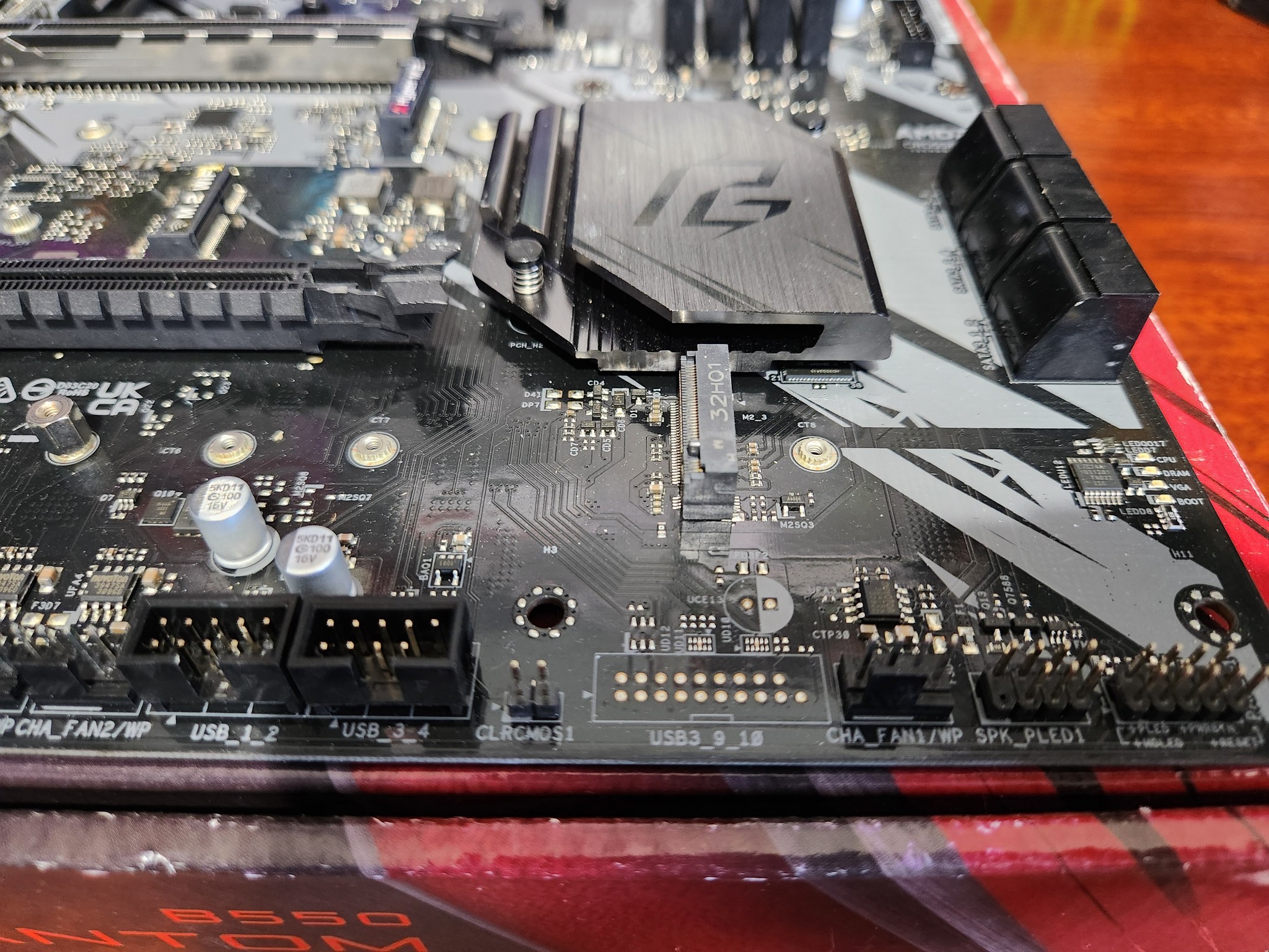 *FOR PARTS* ASRock B550 Phantom Gaming 4/ac AM4 AMD B550 SATA 6Gb/s ATX AMD Motherboard