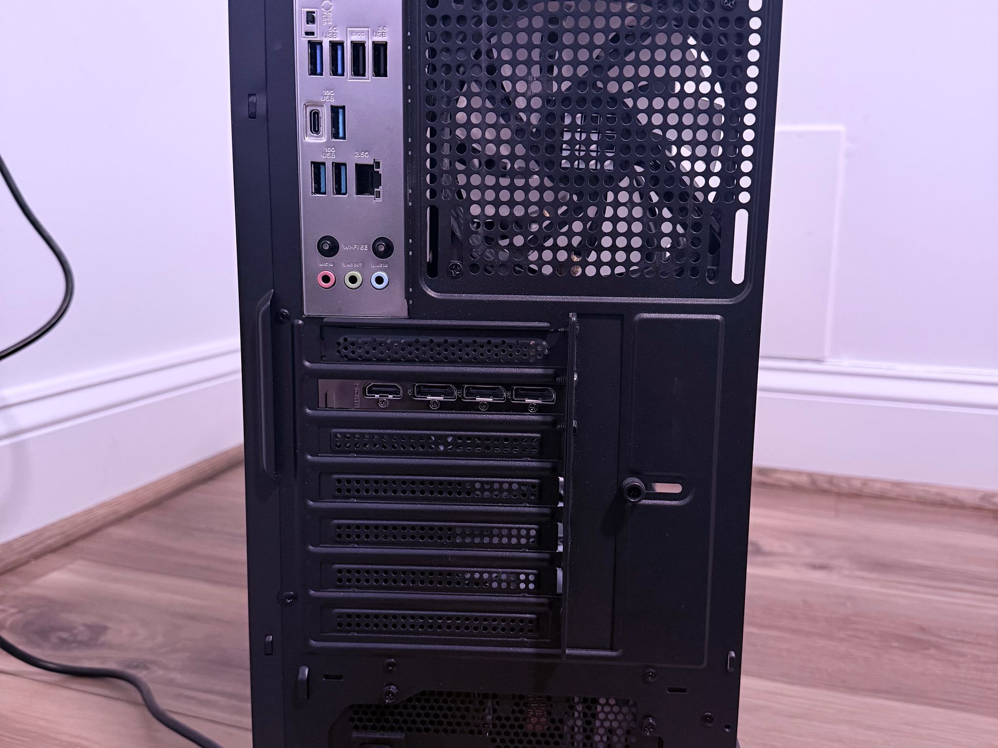 🖤🐰"Black Bunny"🐰🖤 | 1440p/4k Gaming | RTX 5060 Ti 16gb | Ryzen 5 9600X | 32GB DDR5 | 1TB NVMe