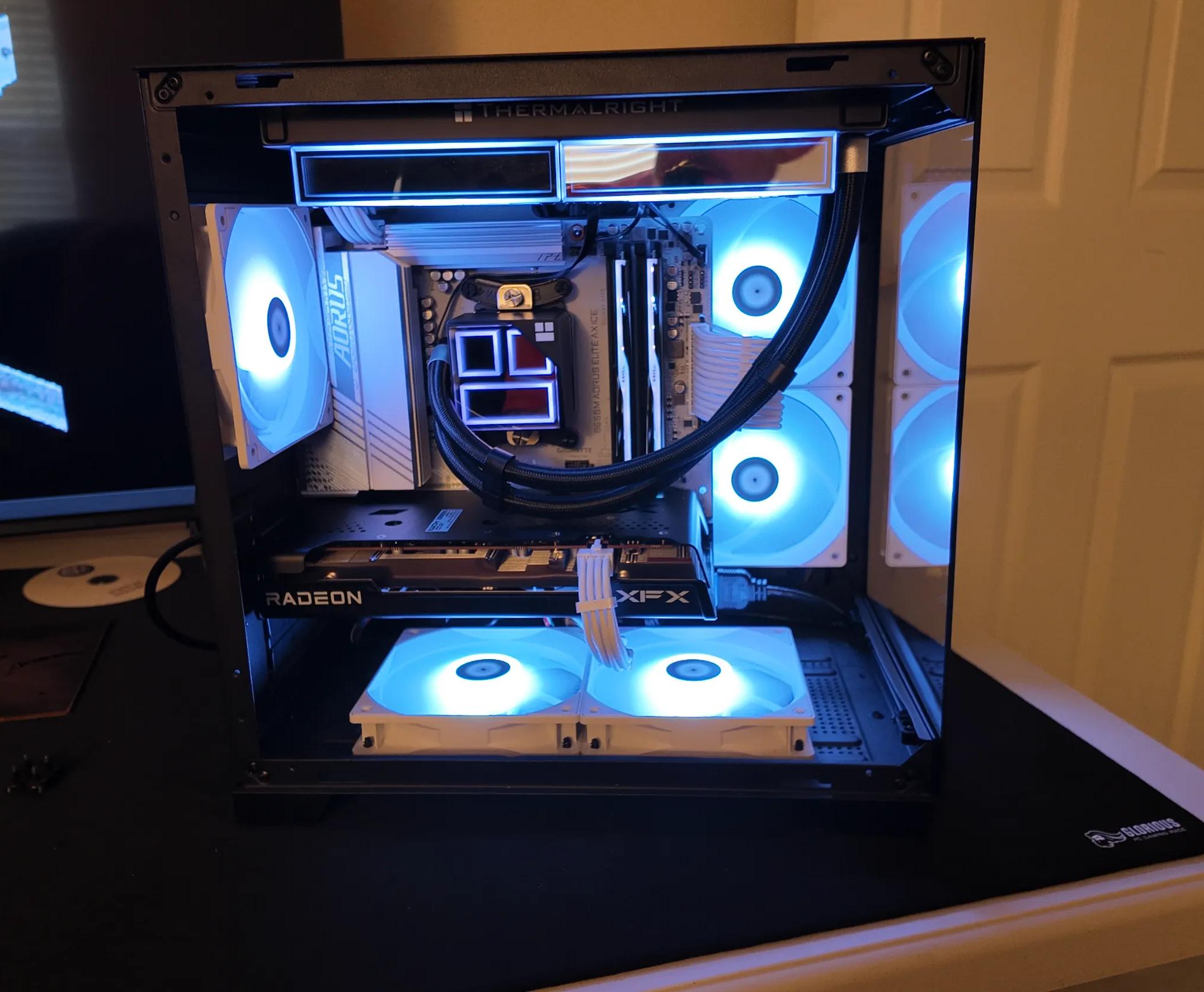 Micro ATX Gaming PC Ryzen 7 7800X3D XFX Radeon 7600 G.Skill 48gb 6400MT 1TB SSD