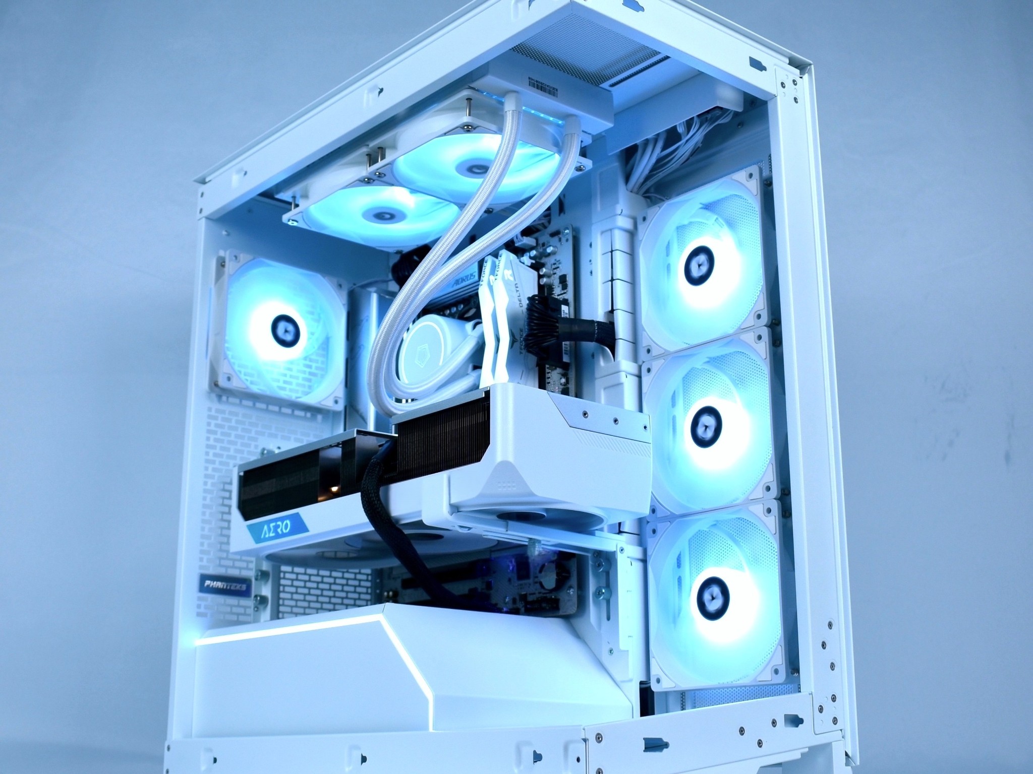 ⚡️GODLIKE⚡️ 1440p/4K Gaming/Streaming PC | Ryzen 7 9800X3D, AMD RX 9070 XT, 2TB SSD, 32GB DDR5 | W