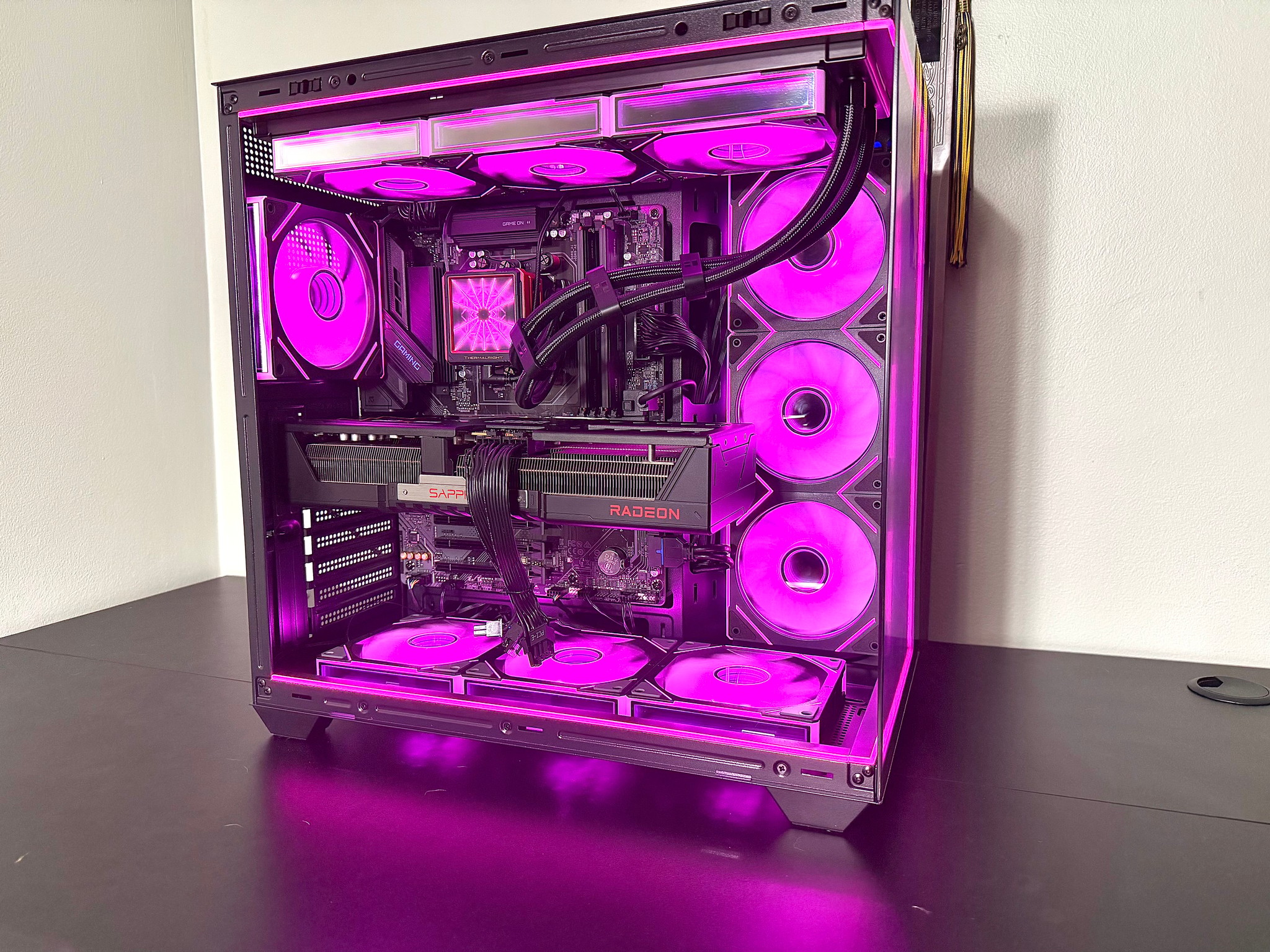 Insane 7800X3D | 9070XT | 48GB DDR5 | 2TB M.2 | LCD Screen AIO Cooler Gaming PC
