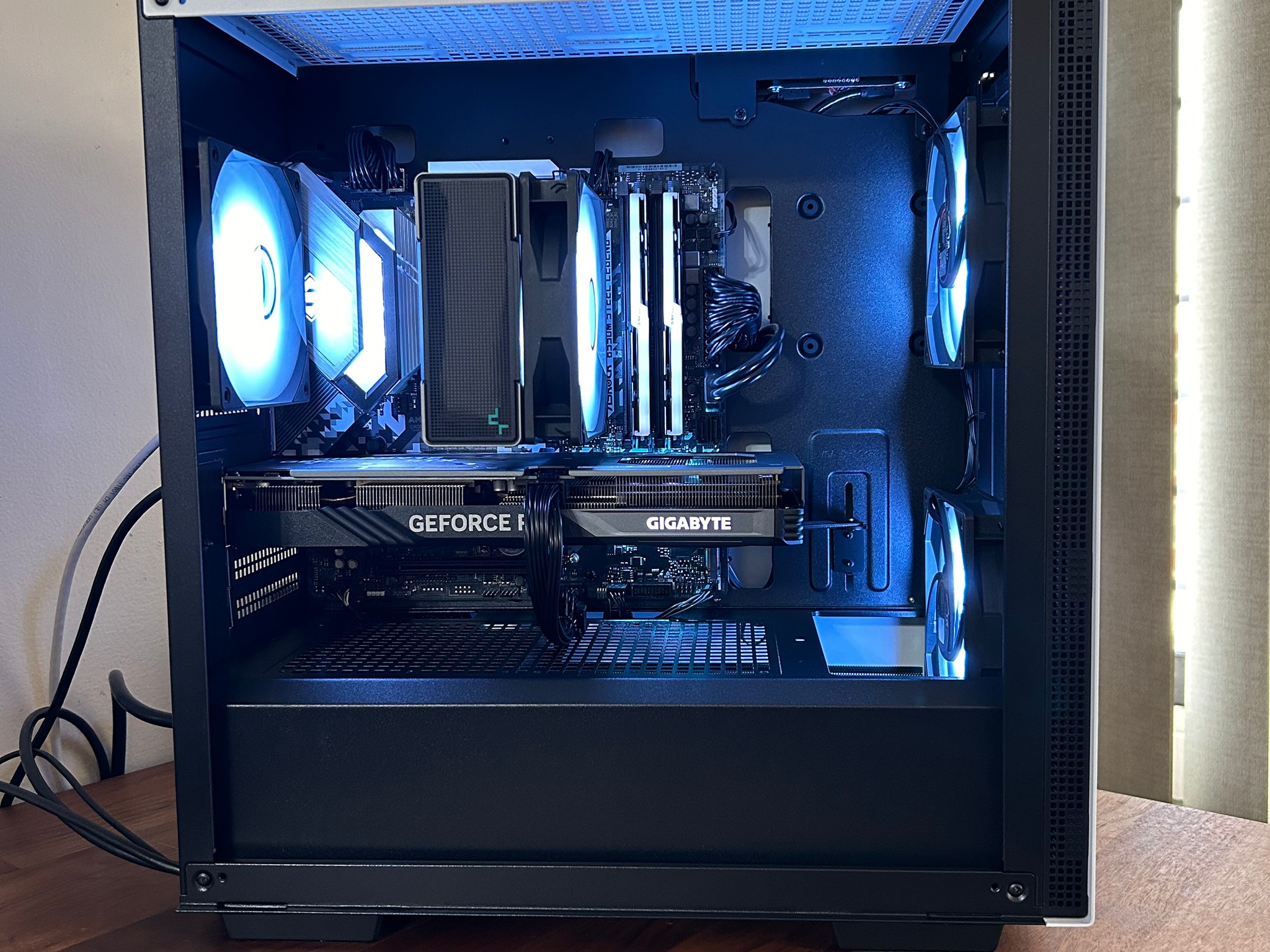 ** SALE** RTX 4060 | Ryzen 5 5500 | 1TB SSD | WI-FI | The Mini Legend V9