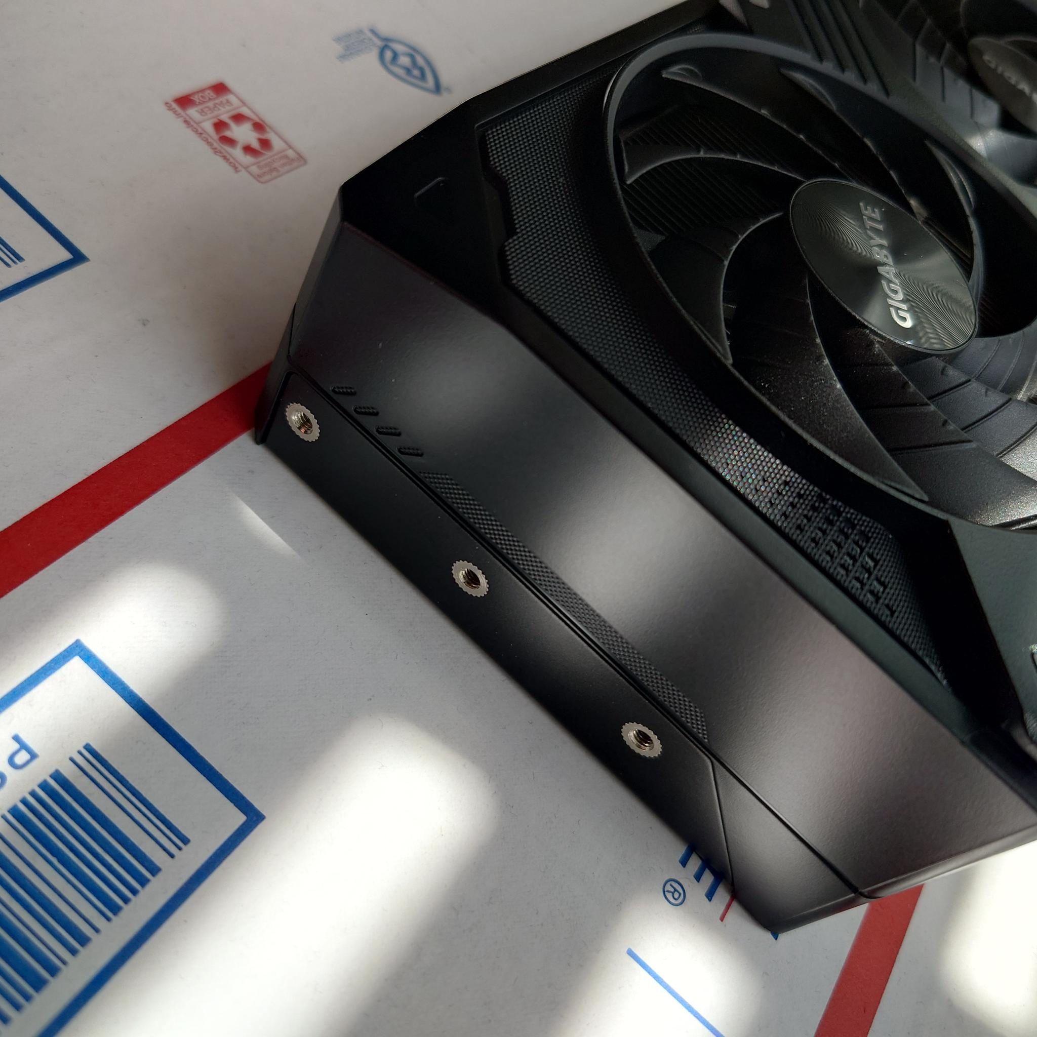 GIGABYTE GeForce RTX 5070 WINDFORCE OC SFF 12G