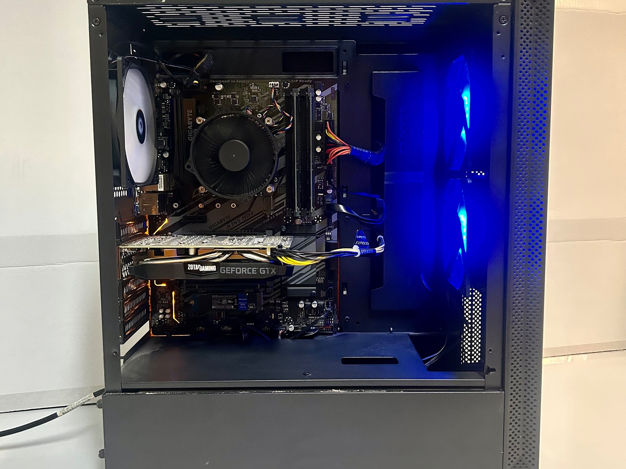 🎉Gaming Pc🎉Gtx 1660 Super🎉i5 9400f (6 cores)🎉16GB DDR4🎉500GB SSD M.2🎉
