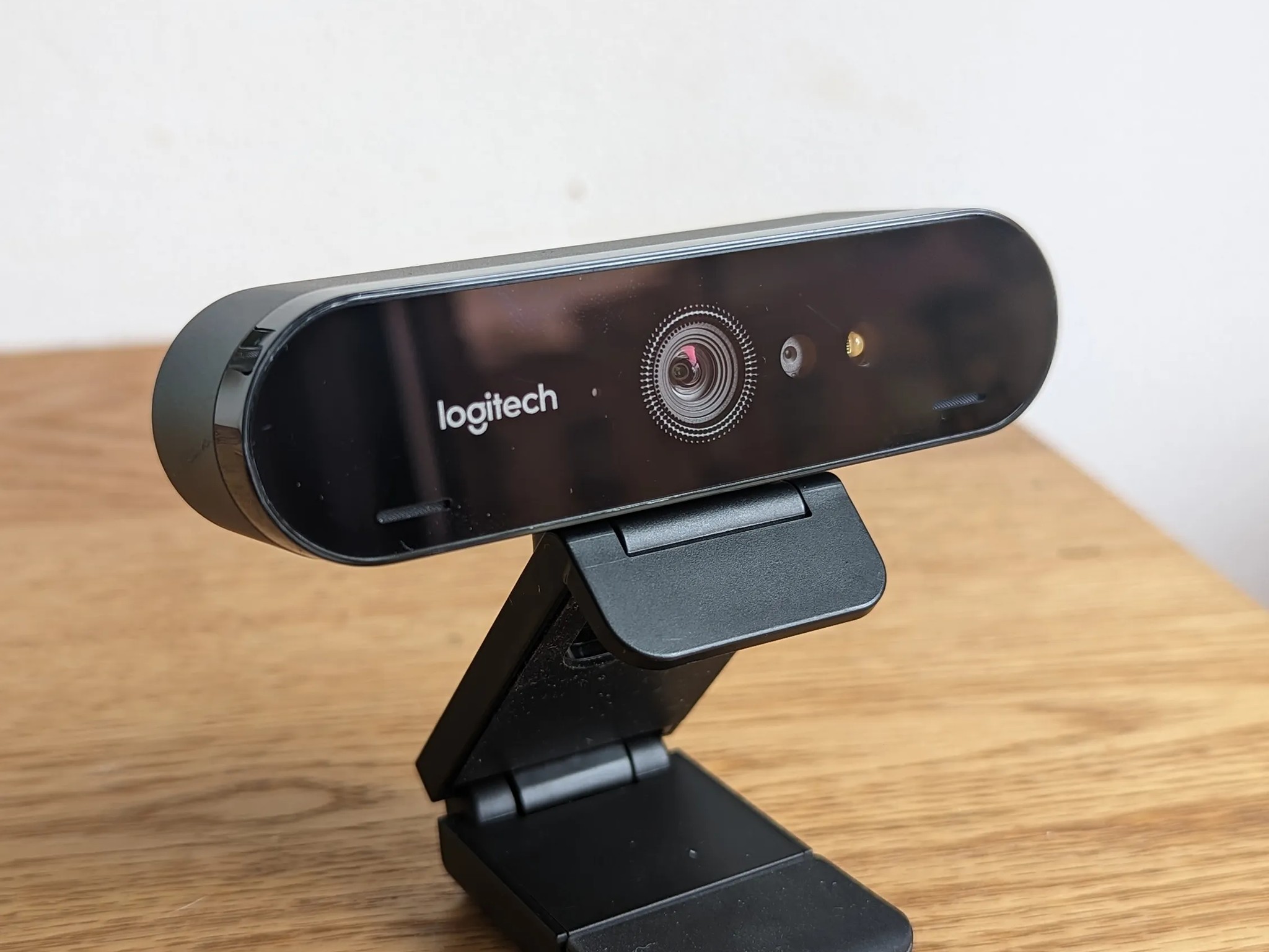 Logitech Brio 4K Webcam, Ultra 4K HD, Noise-Canceling mic, Auto Light Correction, Wide Field of View