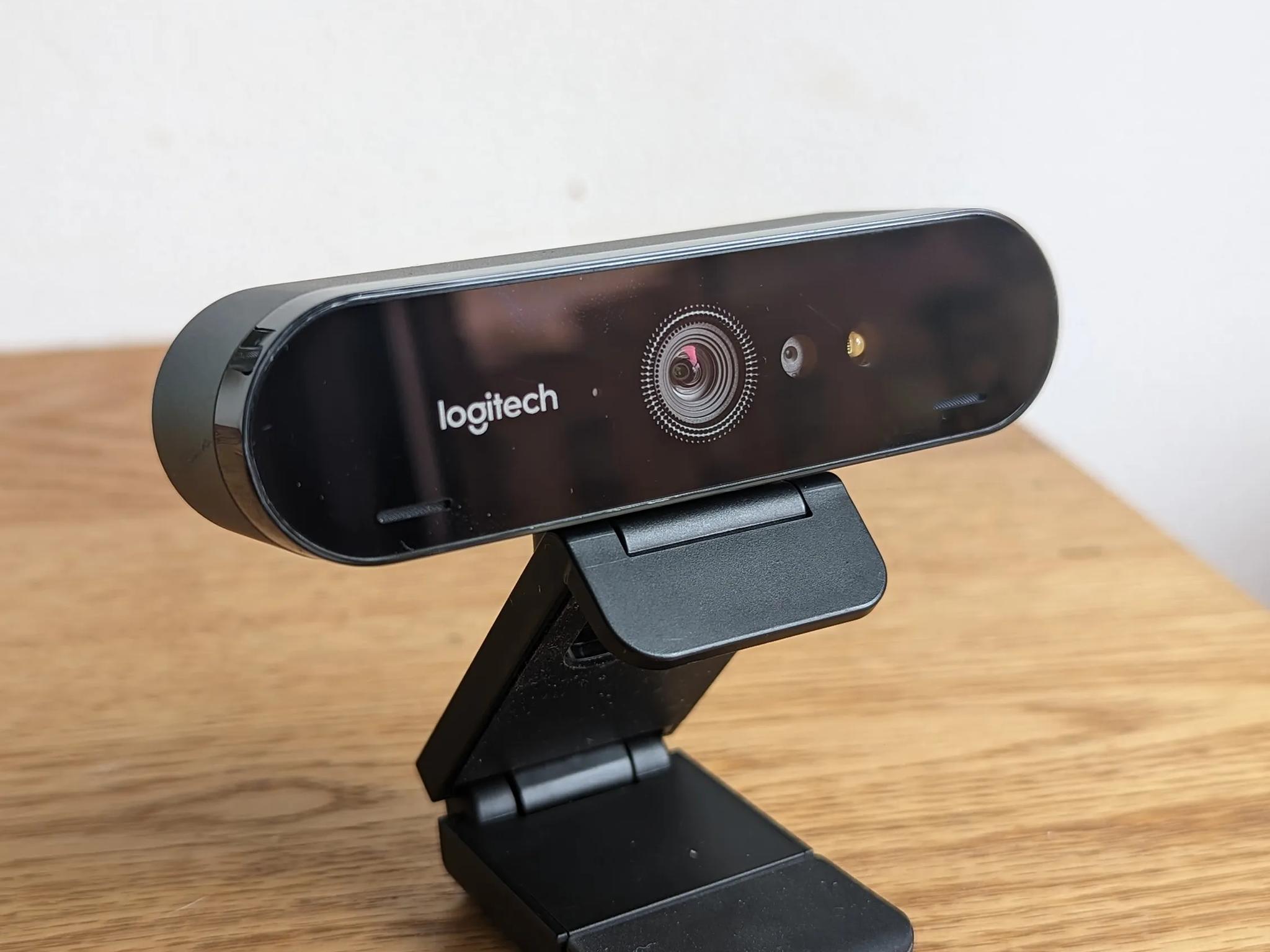 Logitech Brio 4K Webcam, Ultra 4K HD, Noise-Canceling mic, Auto Light Correction, Wide Field of View