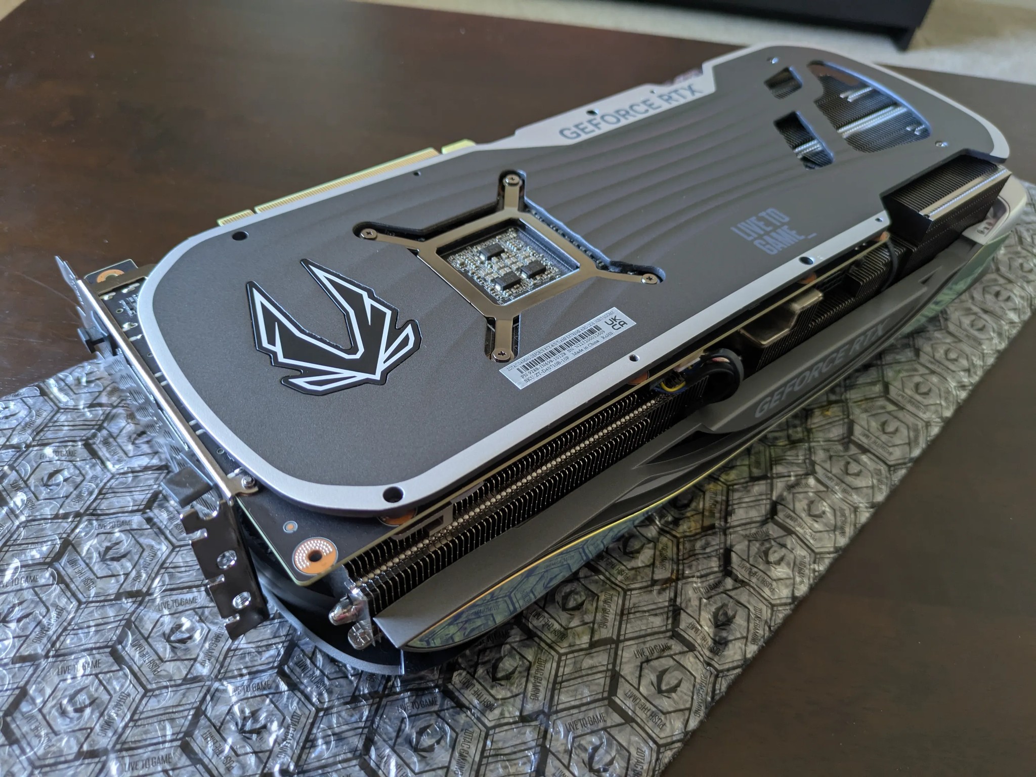 ZOTAC GeForce RTX 4070 Ti AMP Extreme AIRO - ZOTAC's flagship Cooler. Factory OC. DLSS 3 & 4