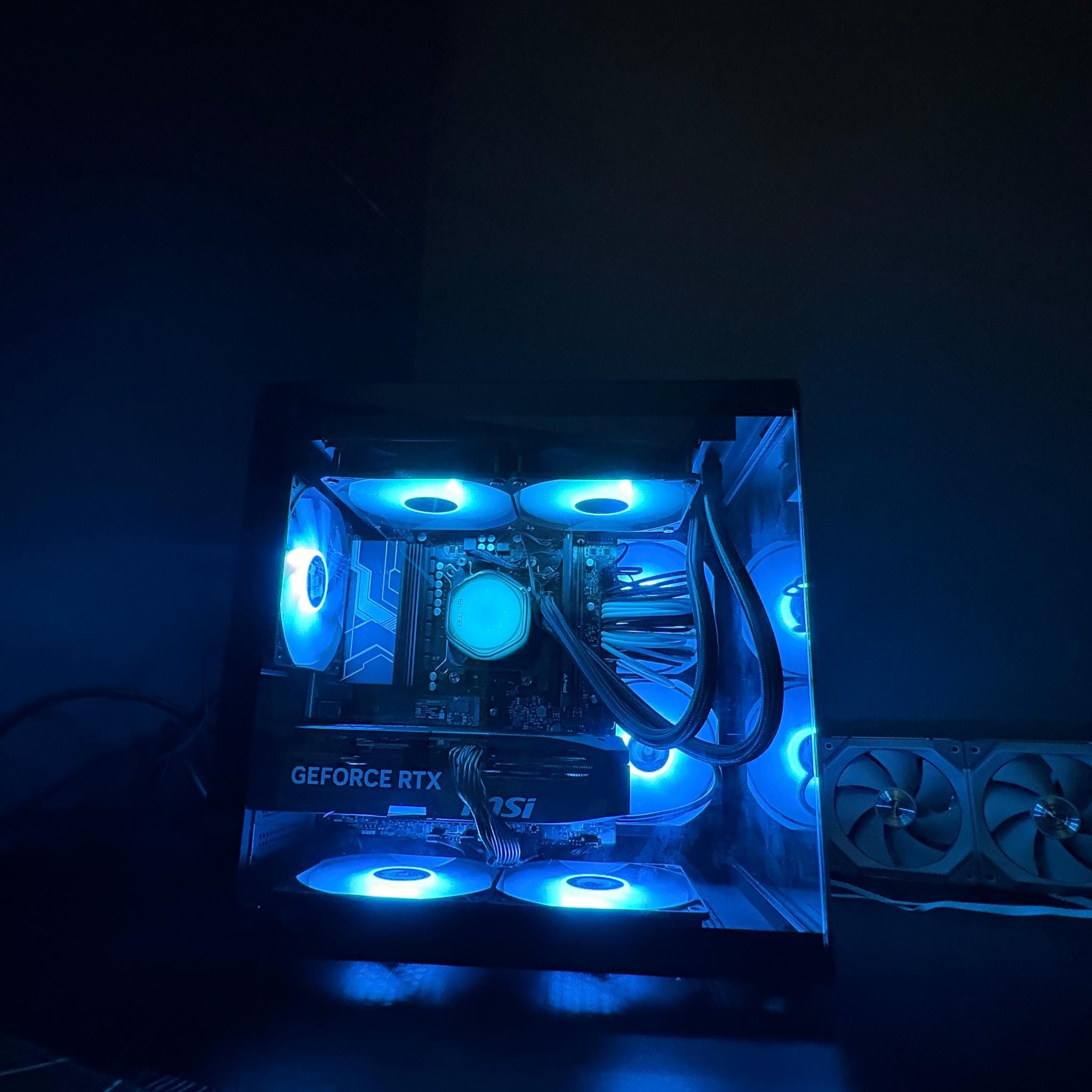 5070/Ryzen 5 7600x/16GB DDR5 Gaming pc