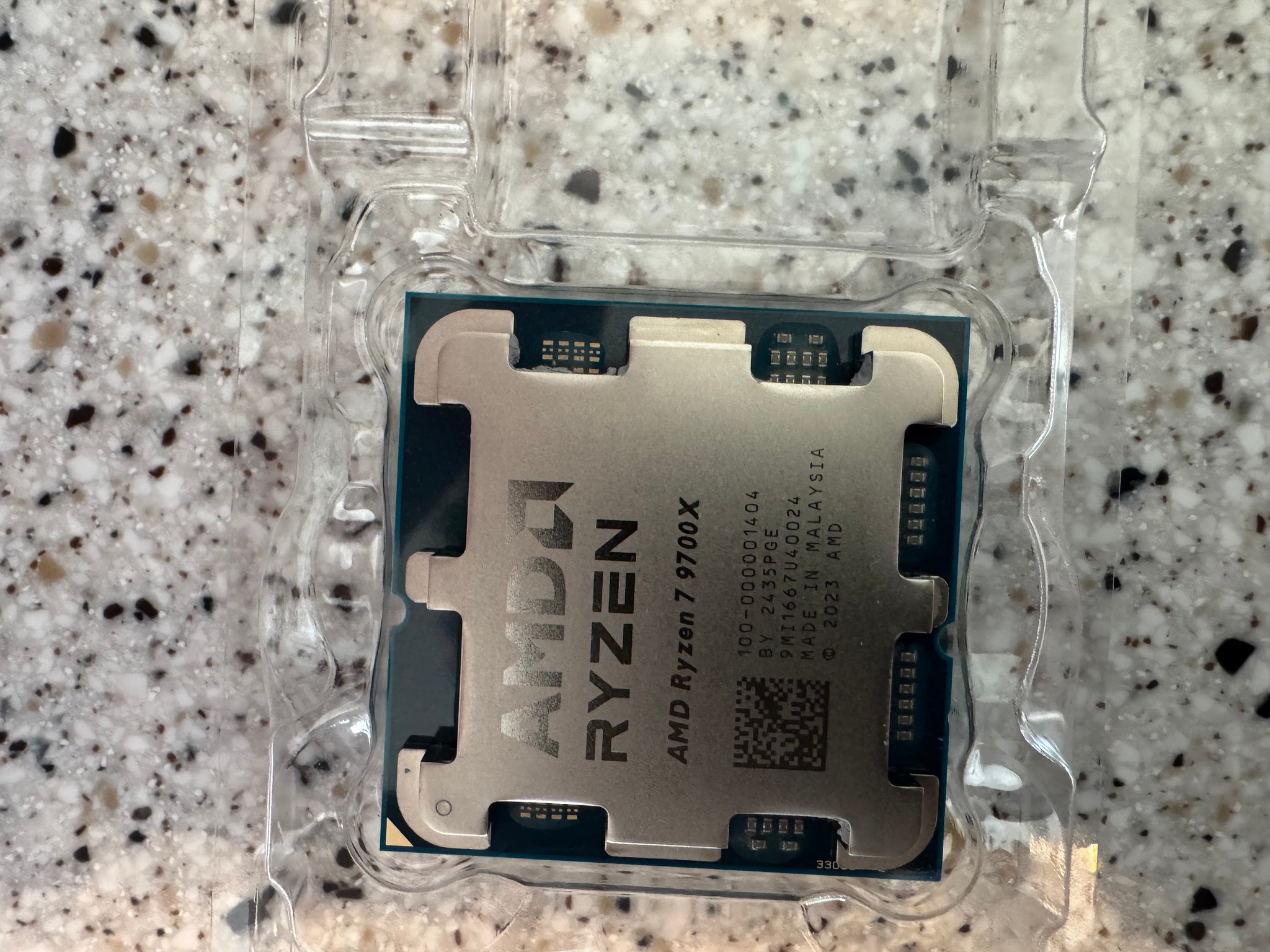 AMD Ryzen 7 9700X