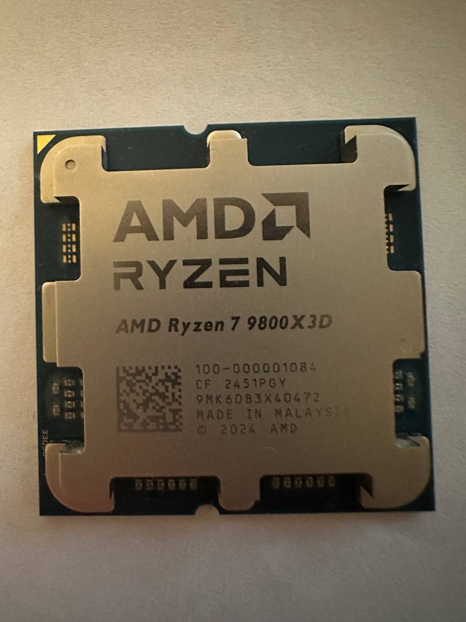 AMD Ryzen 7 9800X3D