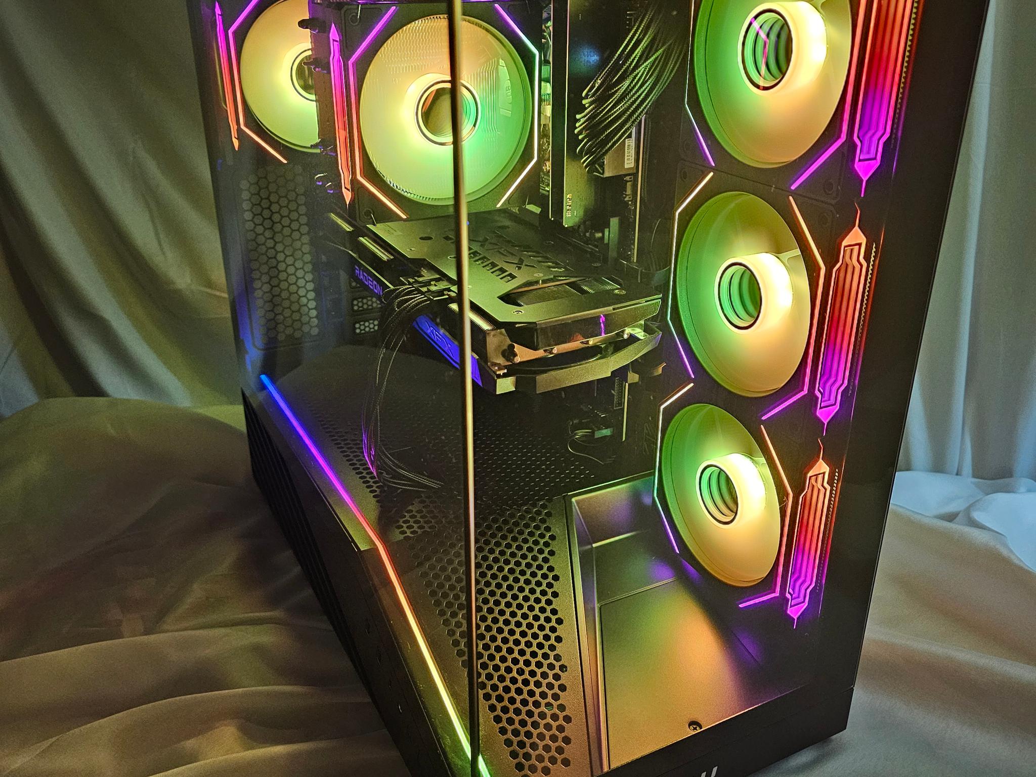 Échelon INVICTUS AM5 - Ryzen 5 7600X, 5060, 16GB DDR5 Dual Channel, 1TB NVME + 1TB HDD, WiFi7