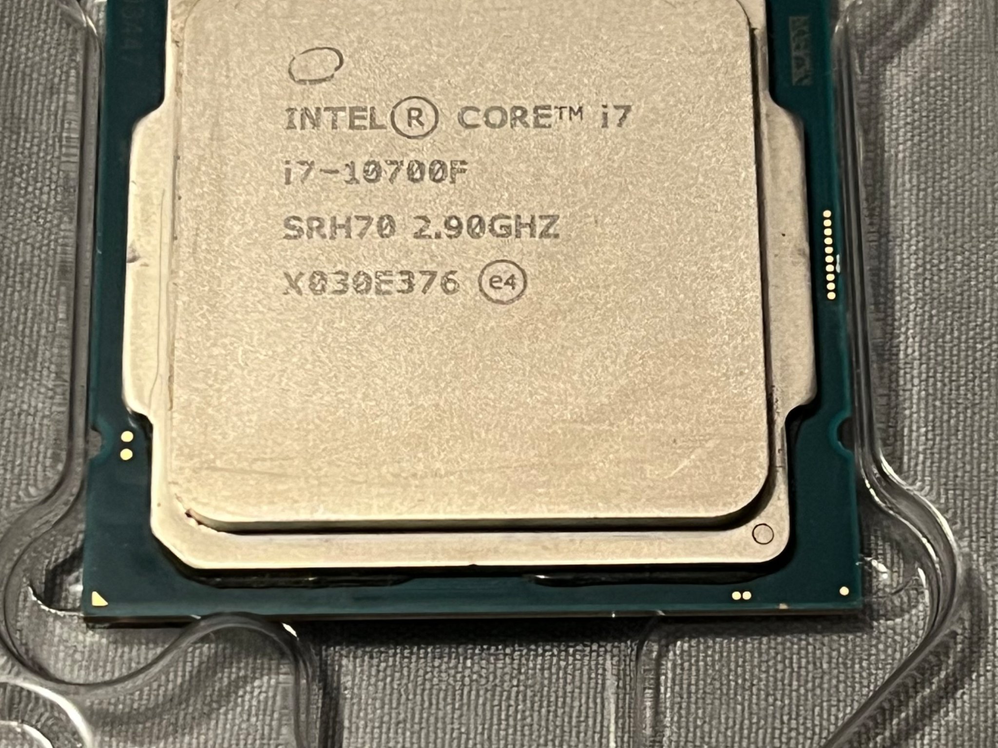 Intel i7 10700F