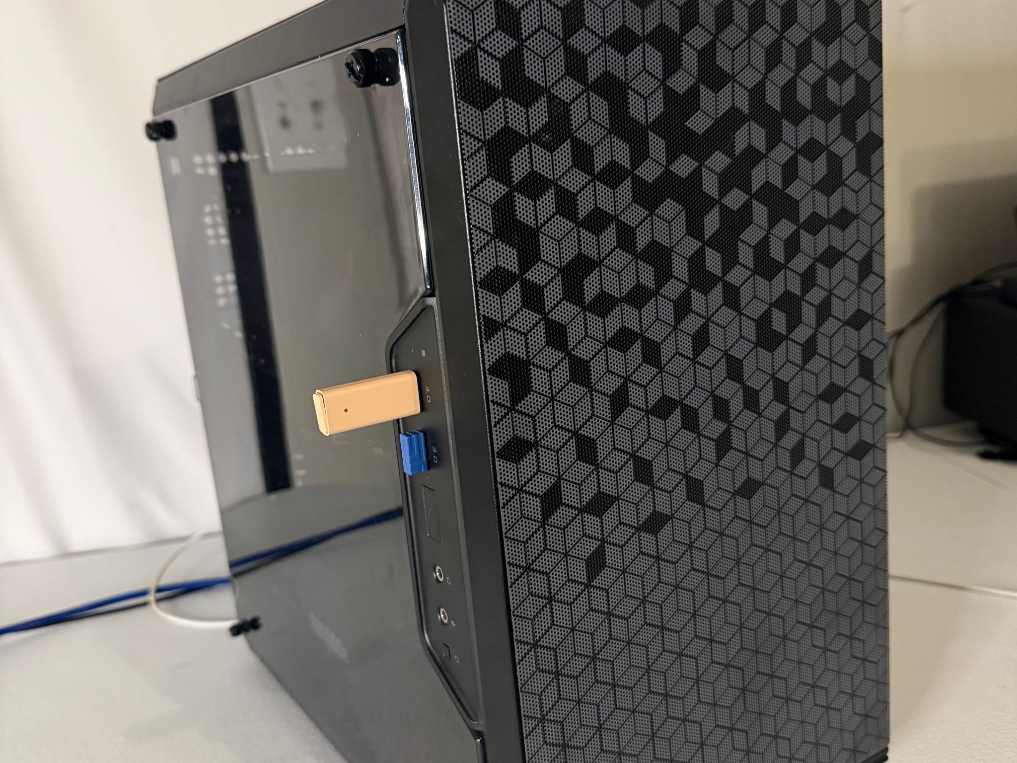 Gaming PC: Ryzen 5 3600XT, Intel ARC A750 8GB, 16GB RAM, 500GB SSD NVME