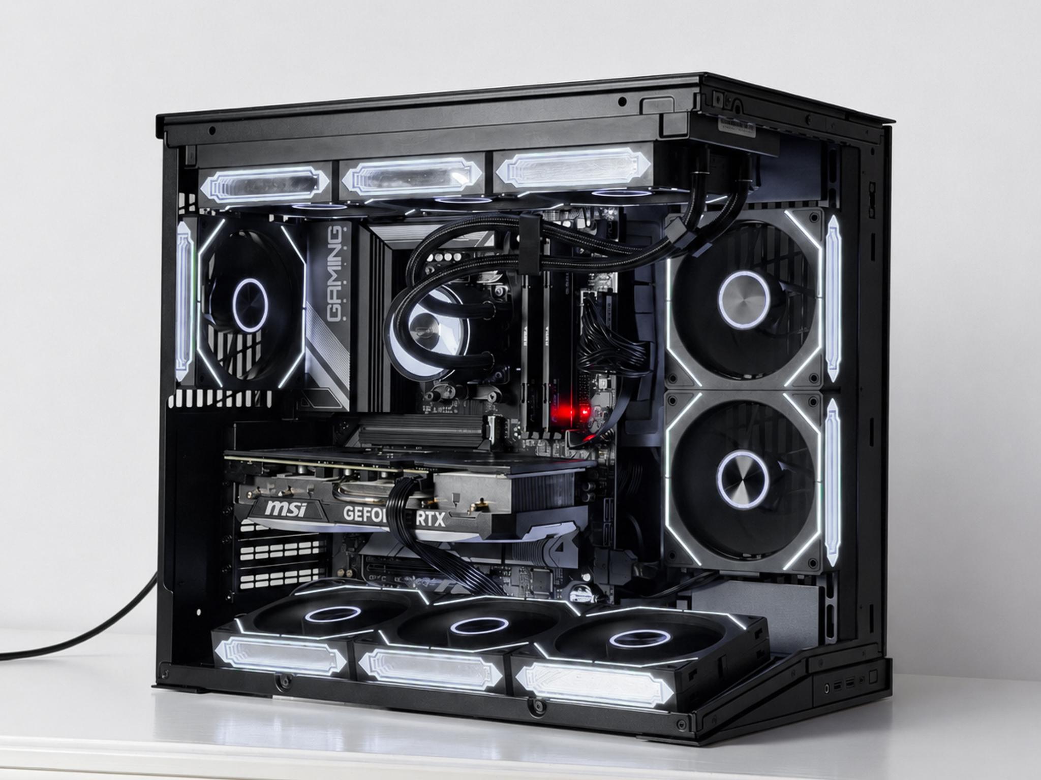 🐼👑King Panda V2|RTX 4070ti Ryzen 7 9700x 32gb ddr5 1tb👑🐼