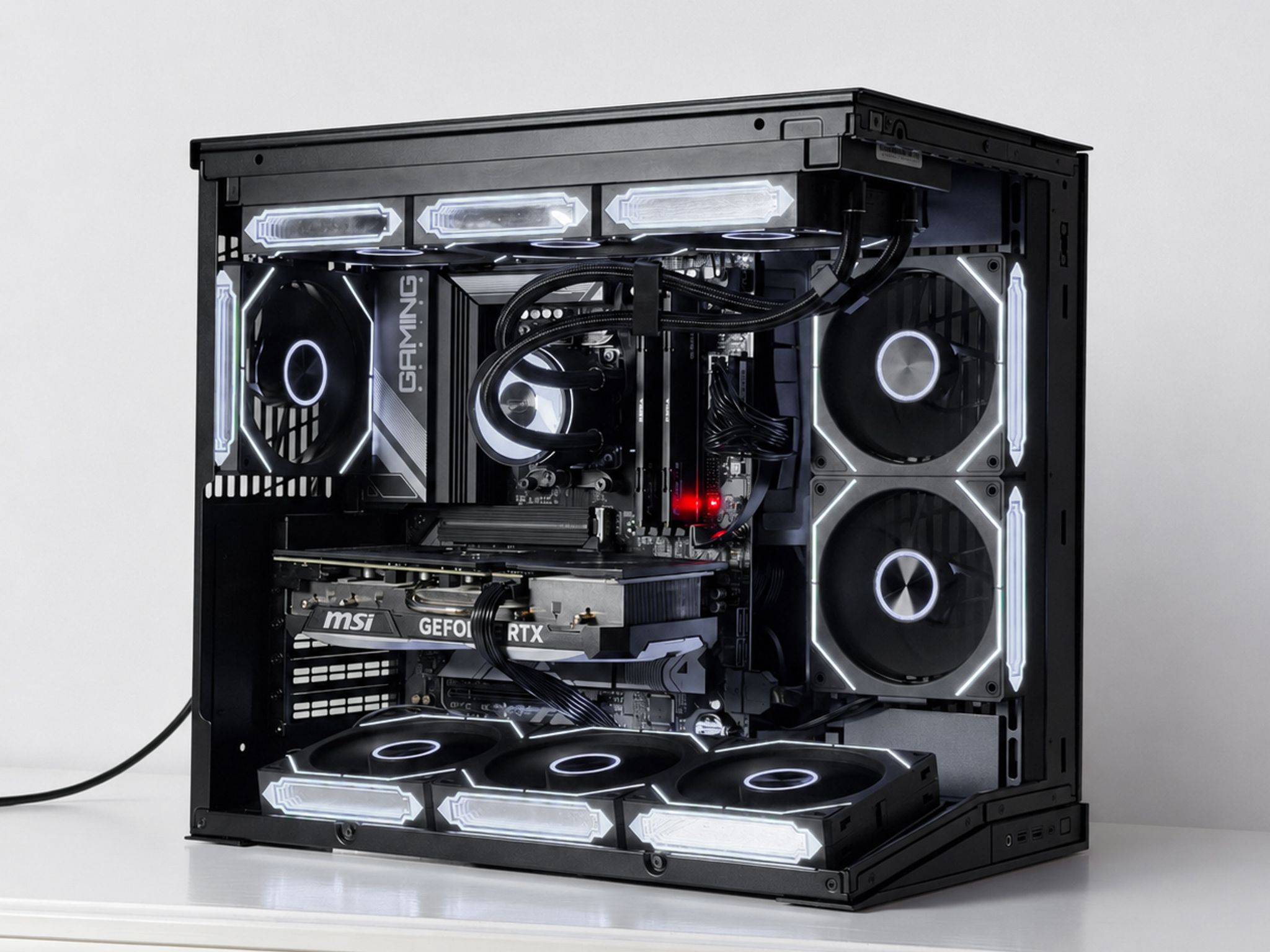 🐼👑King Panda V2|RTX 4070ti Ryzen 7 9700x 32gb ddr5 1tb👑🐼
