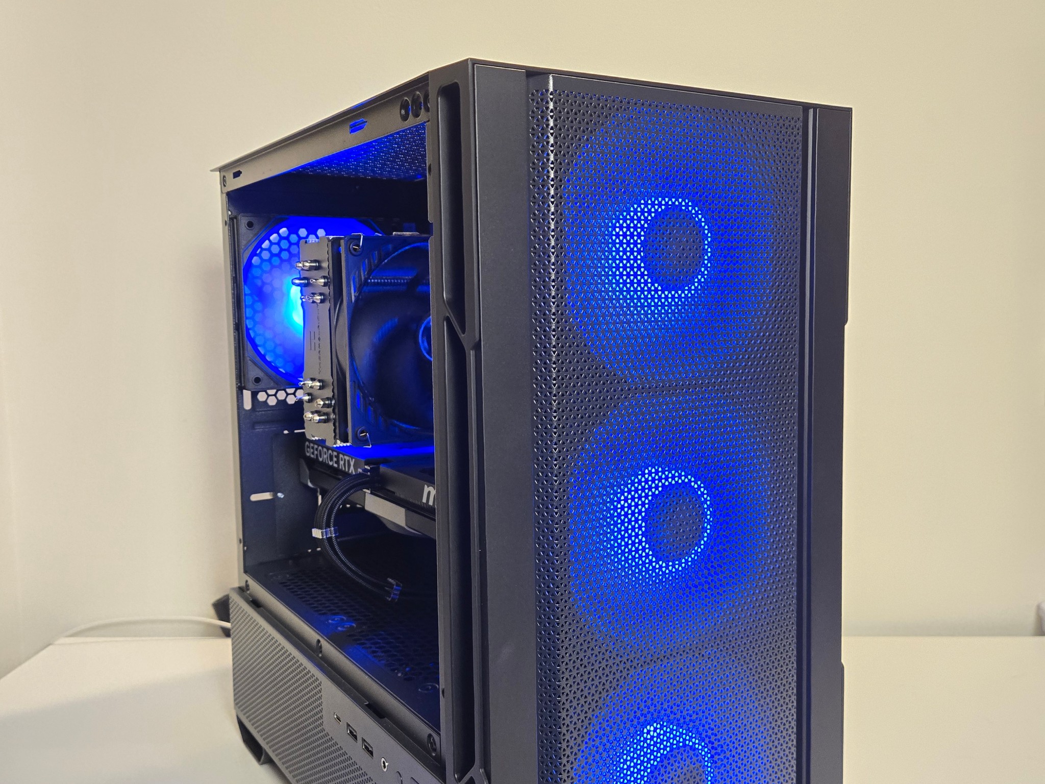 RTX 5060 | Intel i5 13400F | 16gb DDR5 | 512gb NVME 👏🏾