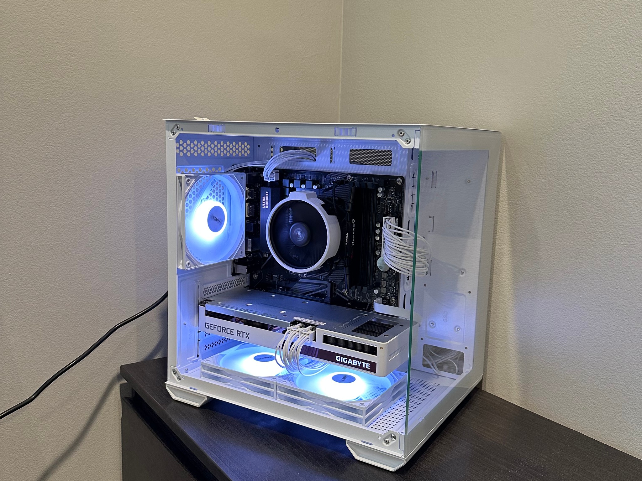 Custom White RGB Gaming PC | RTX 3060 Ti Vision OC | Ryzen 5 5500 | 16GB DDR4 | WiFi