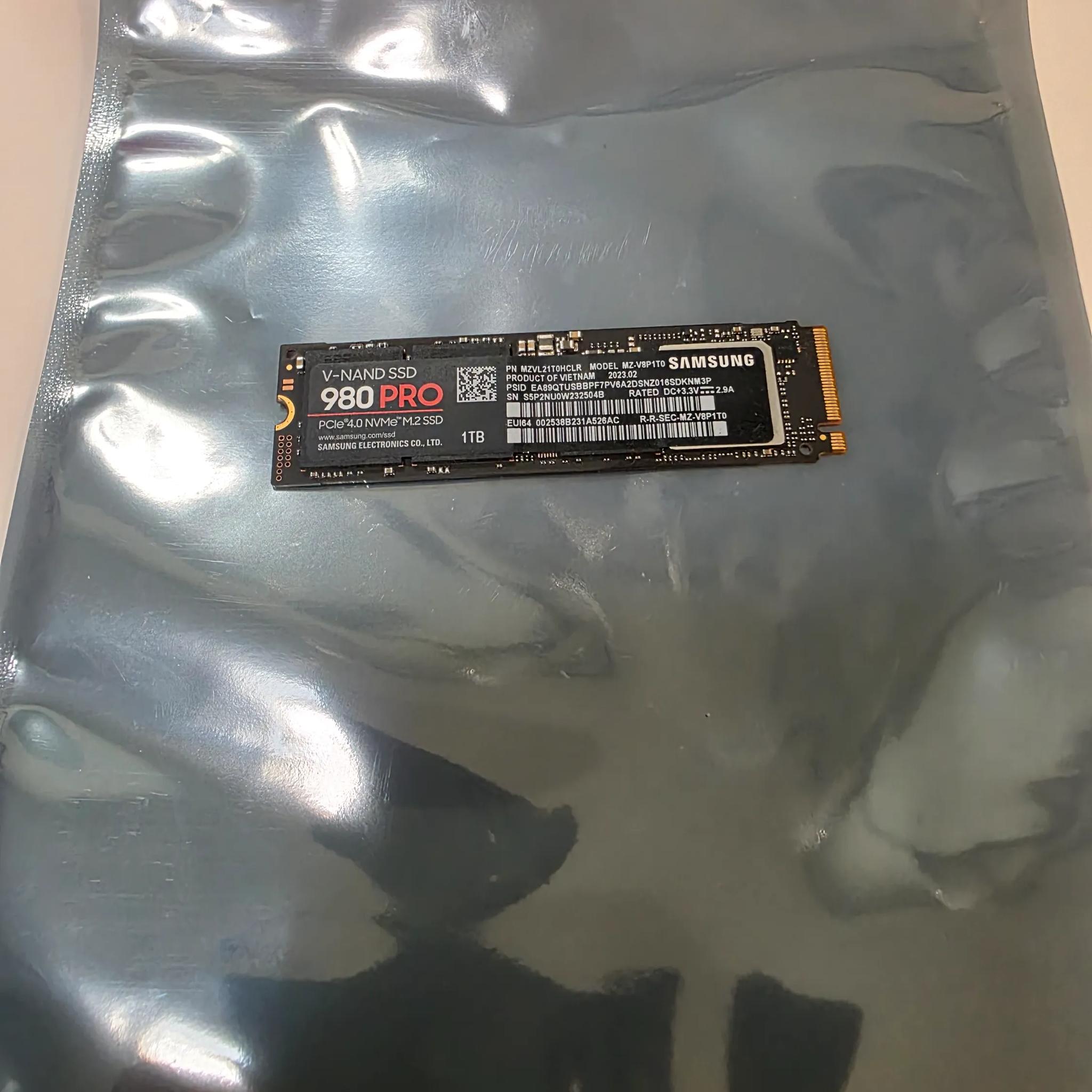 Samsung 980 PRO 1TB PCIe 4.0 NVME M.2 SSD