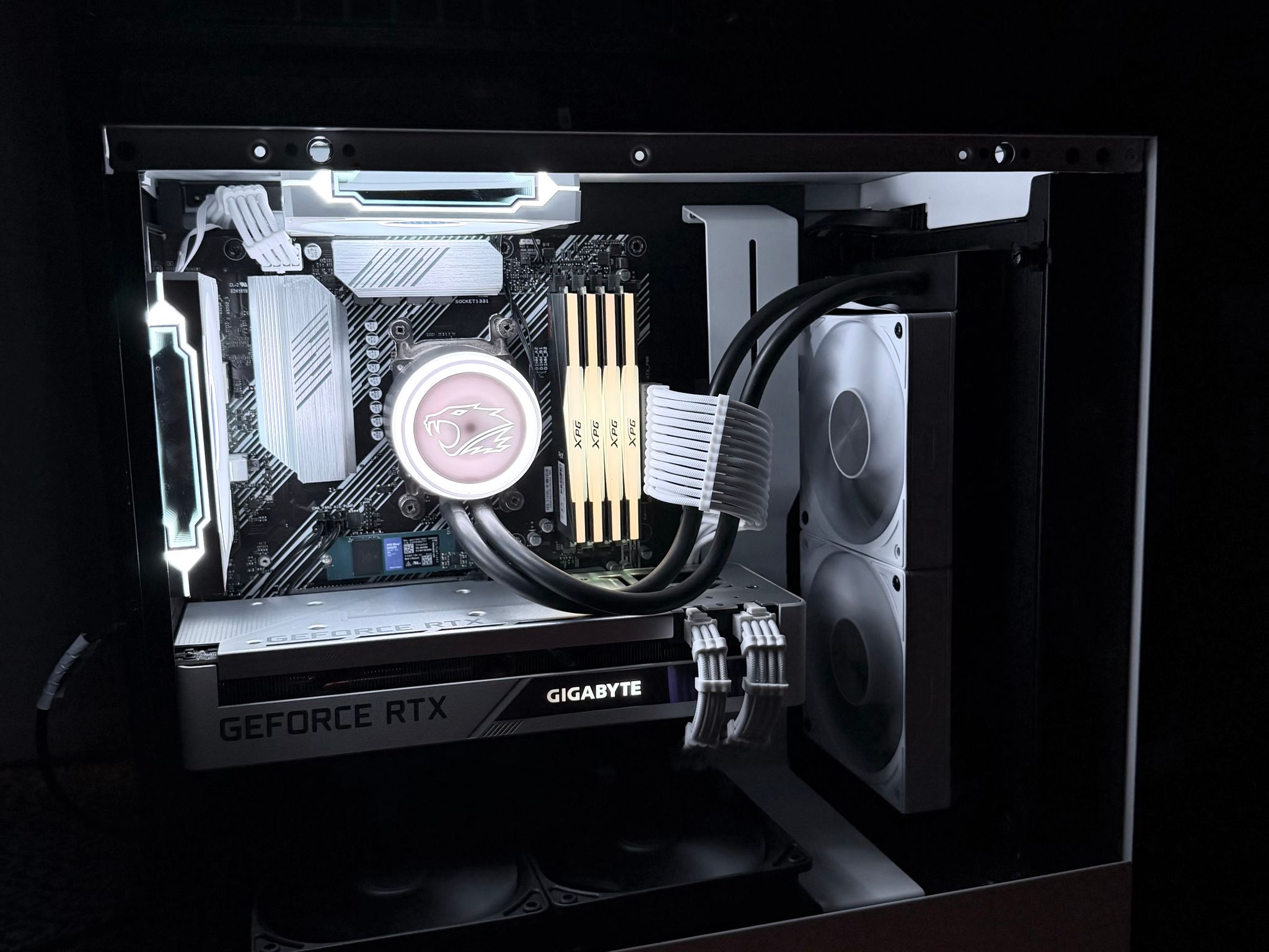 🚀WHITE RTX 3070 GAMING PC  Ryzen 7 5800X • 32GB RAM • 1TB NVMe SSD 🚀