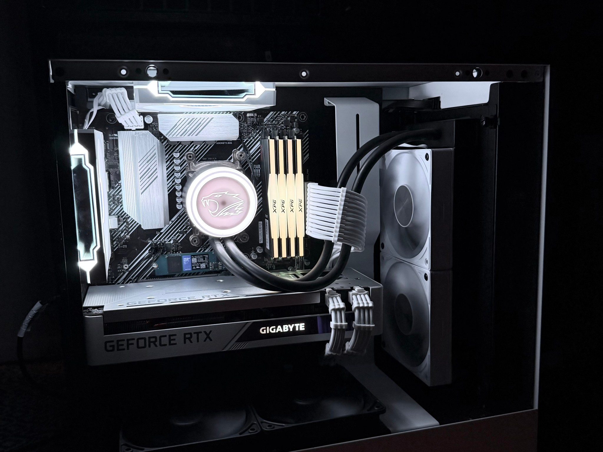 🚀WHITE RTX 3070 GAMING PC  Ryzen 7 5800X • 32GB RAM • 1TB NVMe SSD 🚀