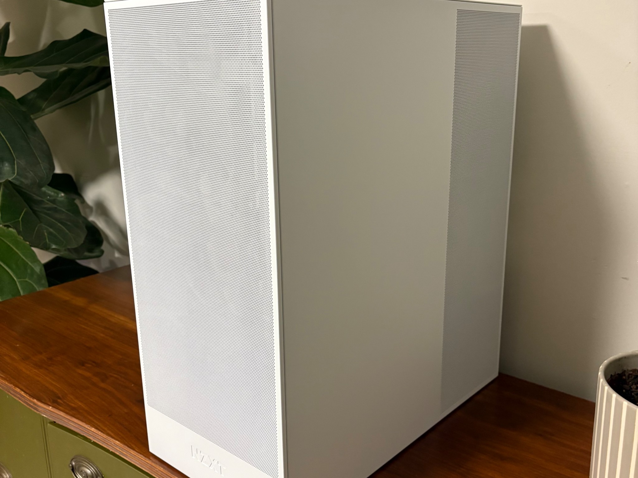 RTX 5080 | Ryzen 7 7800X3D | 32GB DDR5 | 2TB SSD | 850W PSU | 10 x Fans | AIO