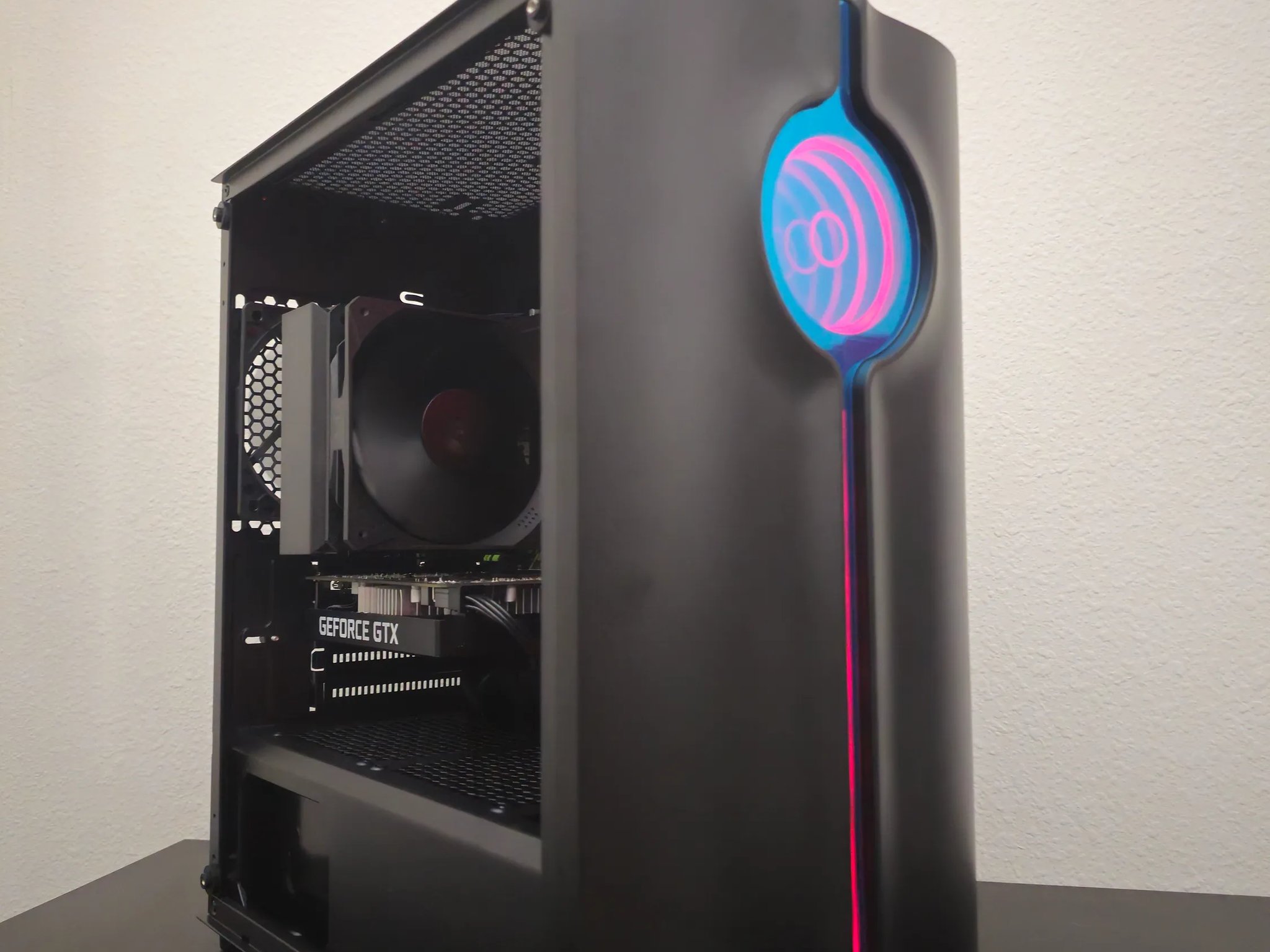 Starter PC // Xeon 10-Core // GTX 1650 SUPER // 16GB DDR4 // 512GB SSD