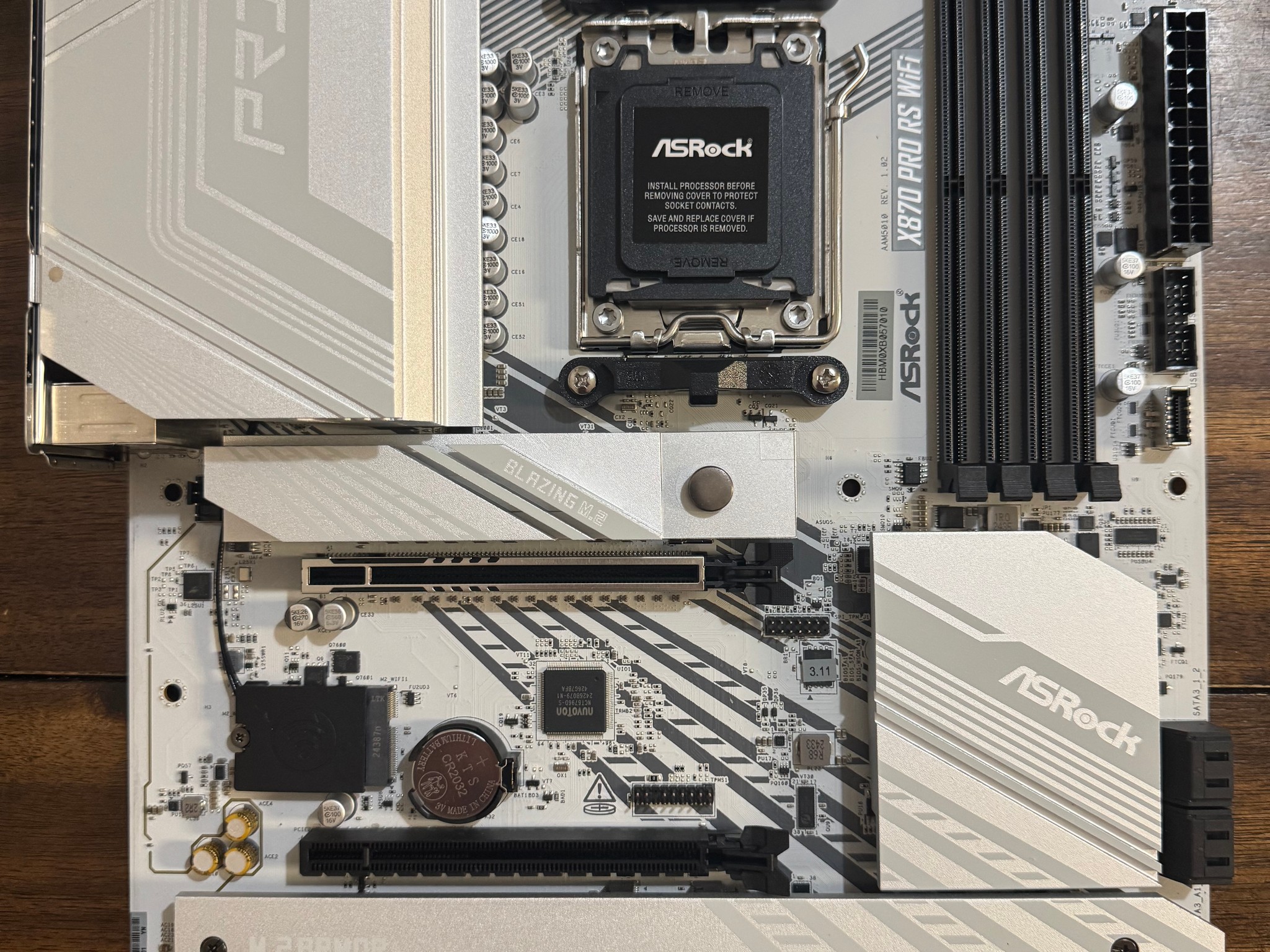 ASRock X870 Pro RS WiFi AMD Ryzen Socket AM5 ATX Motherboard USB4 DDR5 8000 MHz 256 GB SATA3 6.0