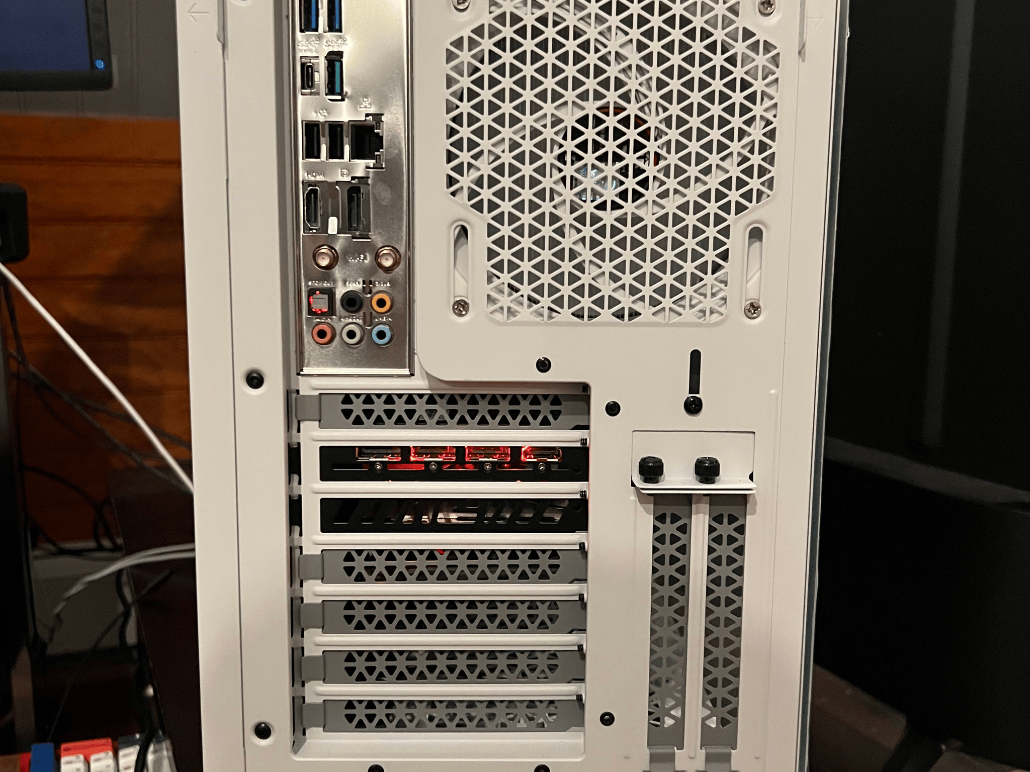 "The Beast" / Ryzen 9 5900x, Rx 6800xt gaming pc with built in Wi-Fi and free headset