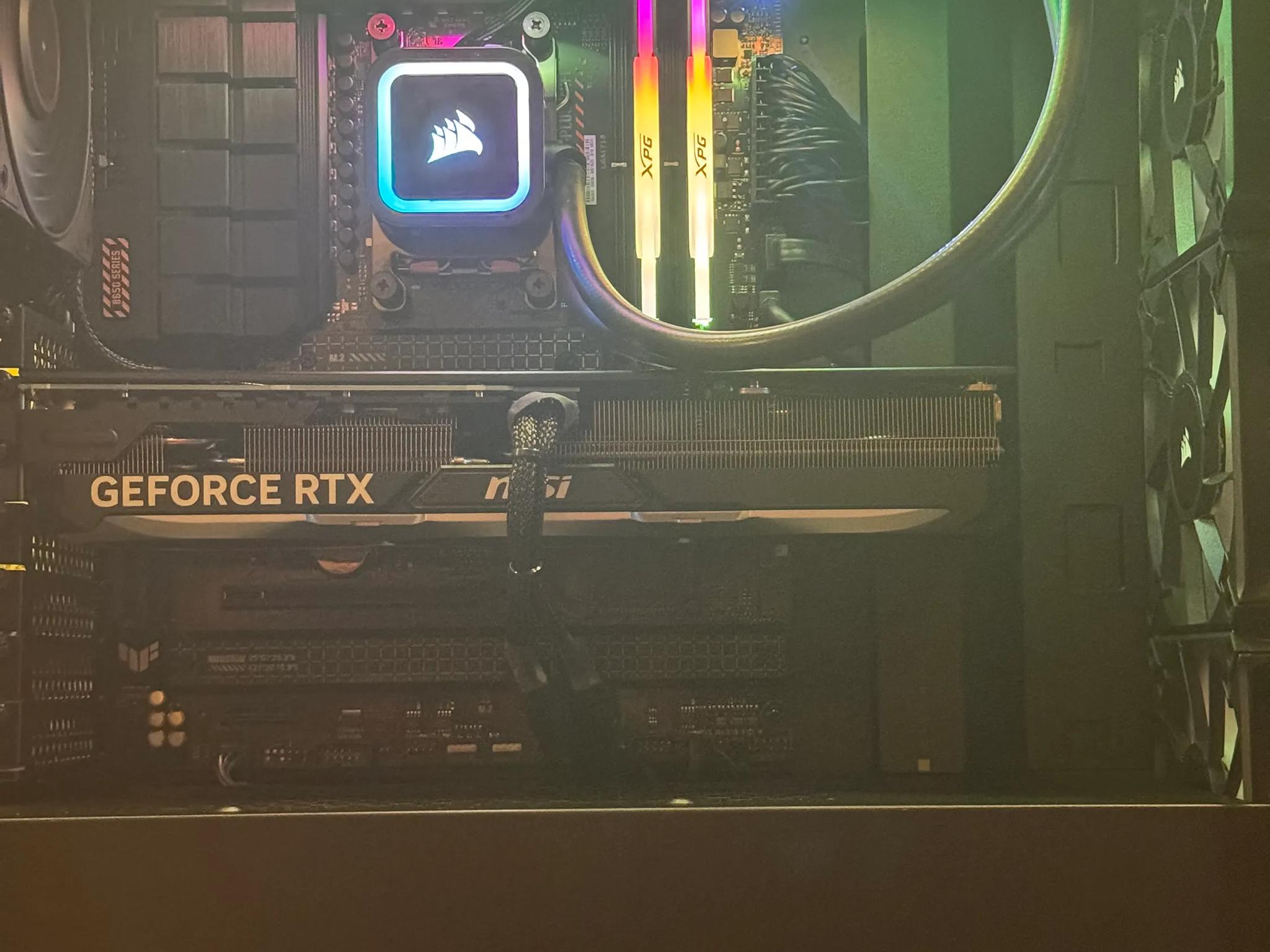 (New) Ryzen 7700x/4070ti gaming editing streaming pc