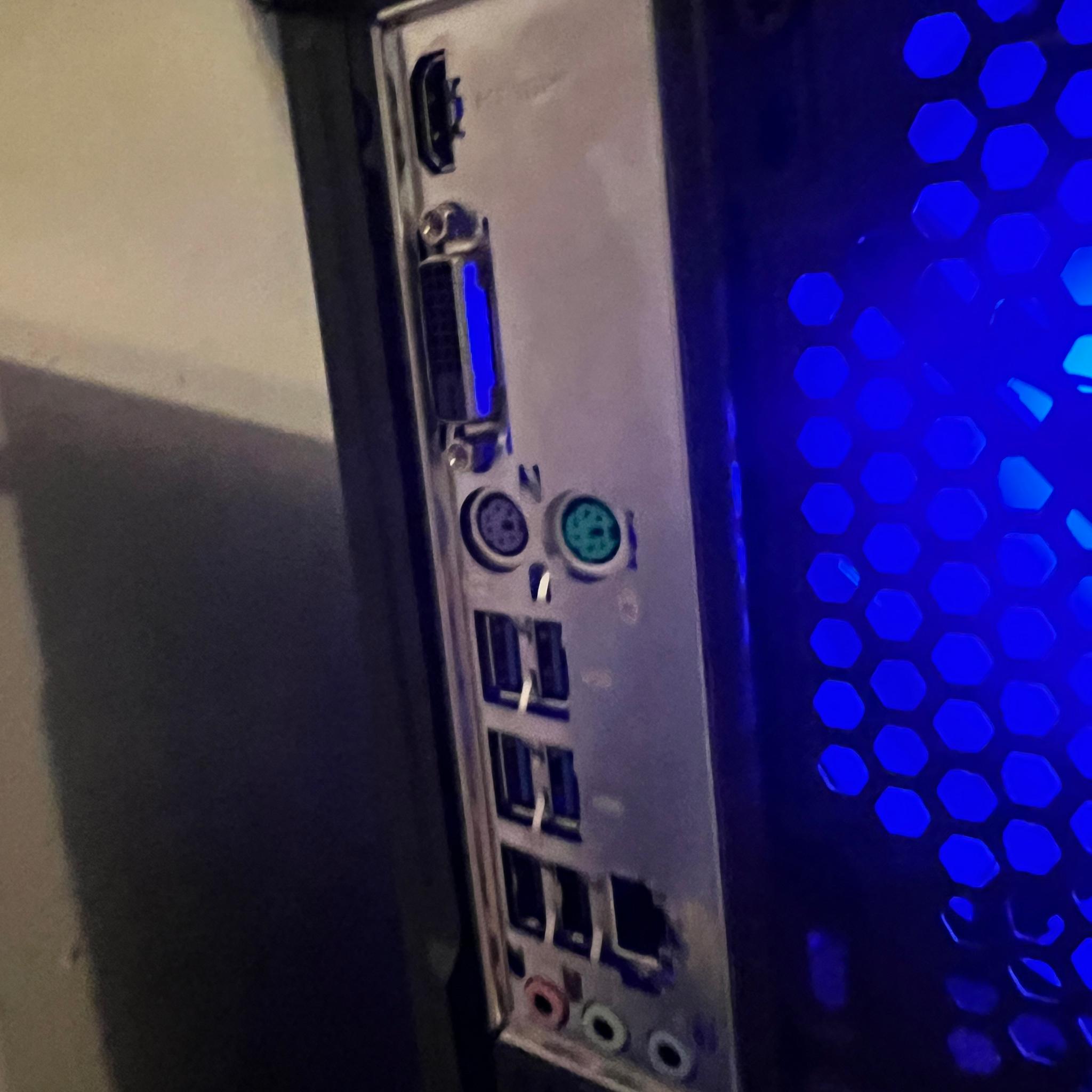 Ryzen 5 2600 rx 6650xt. Starter Gaming pc