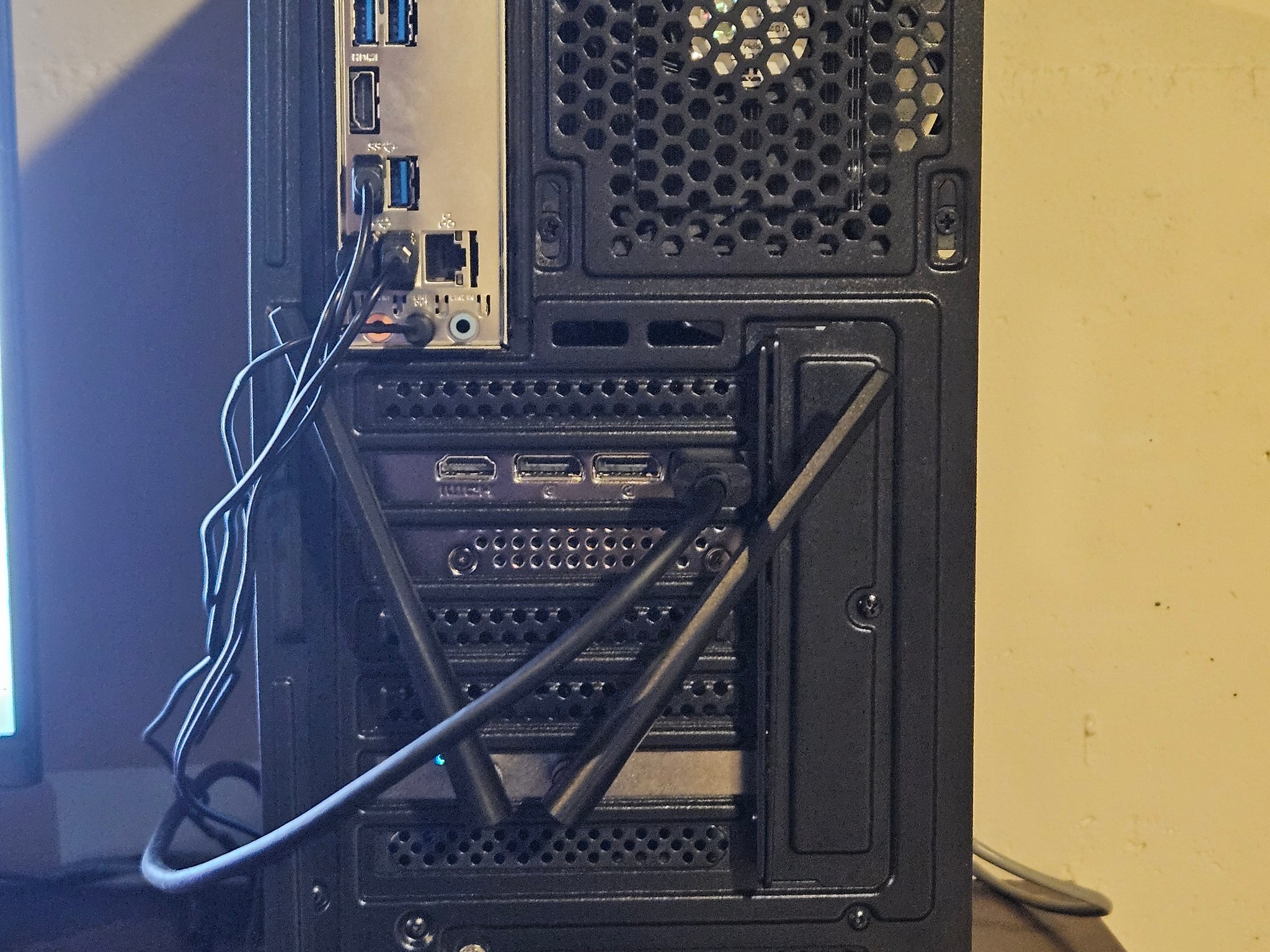 🖤 Blackout Starter Gaming PC – Clean. Powerful. Ready to Game. 🖤