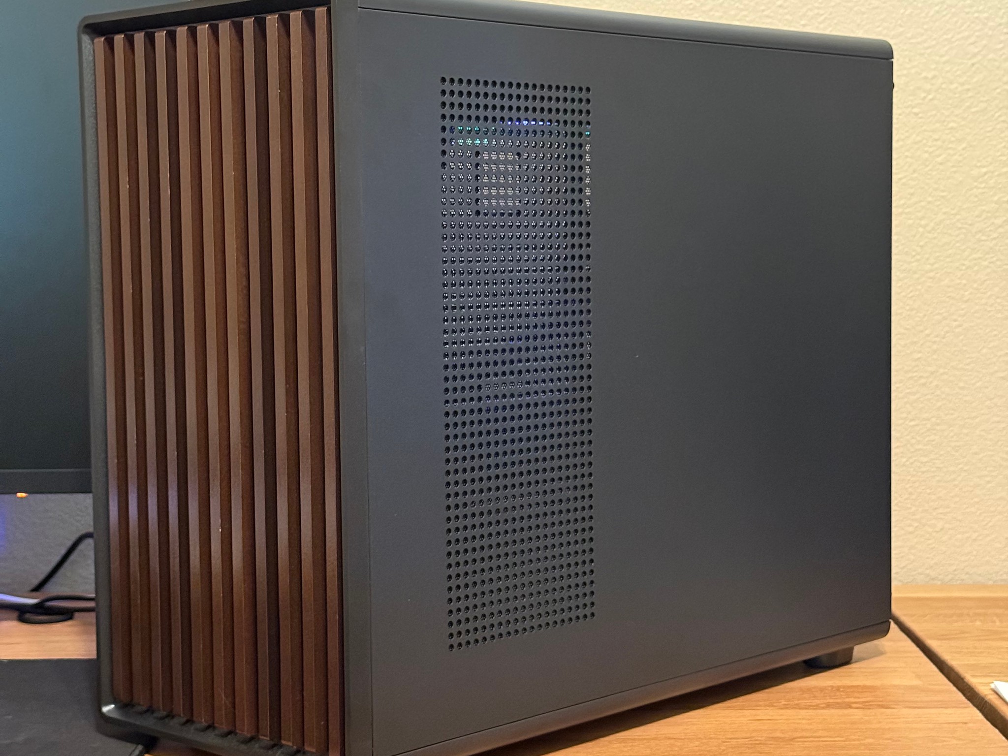 RX 7700 XT | RYZEN 7600X | 32GB 6000CL30 | 2TB NVME