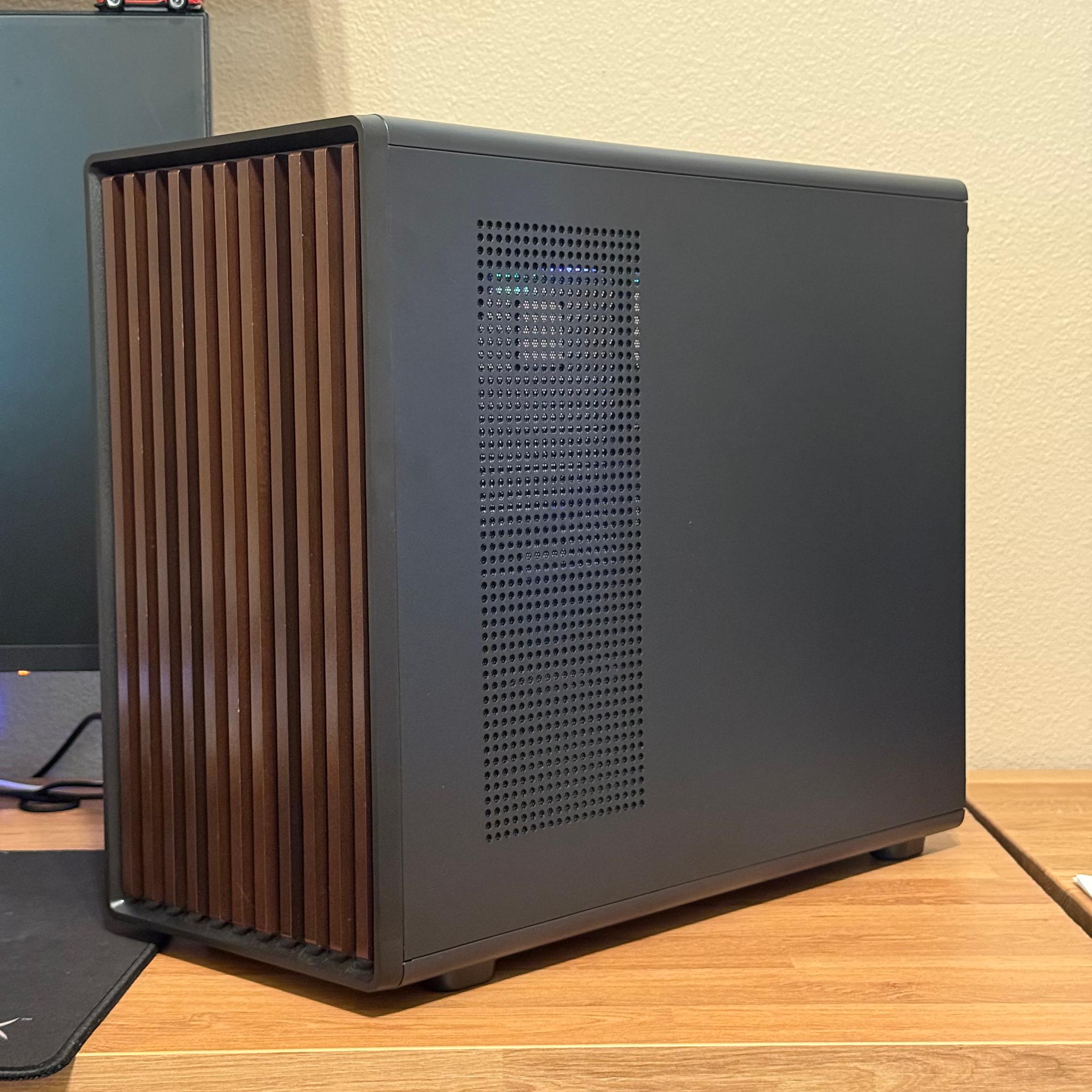 RX 7700 XT | RYZEN 7600X | 32GB 6000CL30 | 2TB NVME