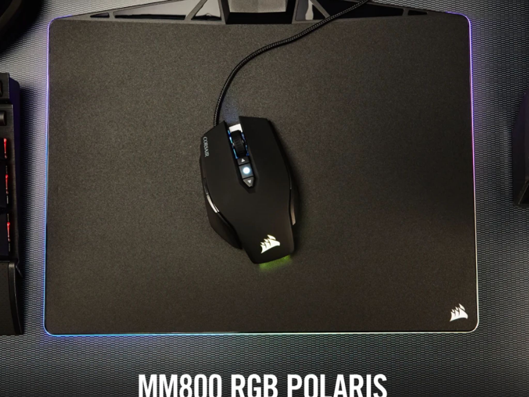 Razer Orbweaver Chroma Gaming Keypad + Corsair MM800 RGB POLARIS Gaming Mouse Pad